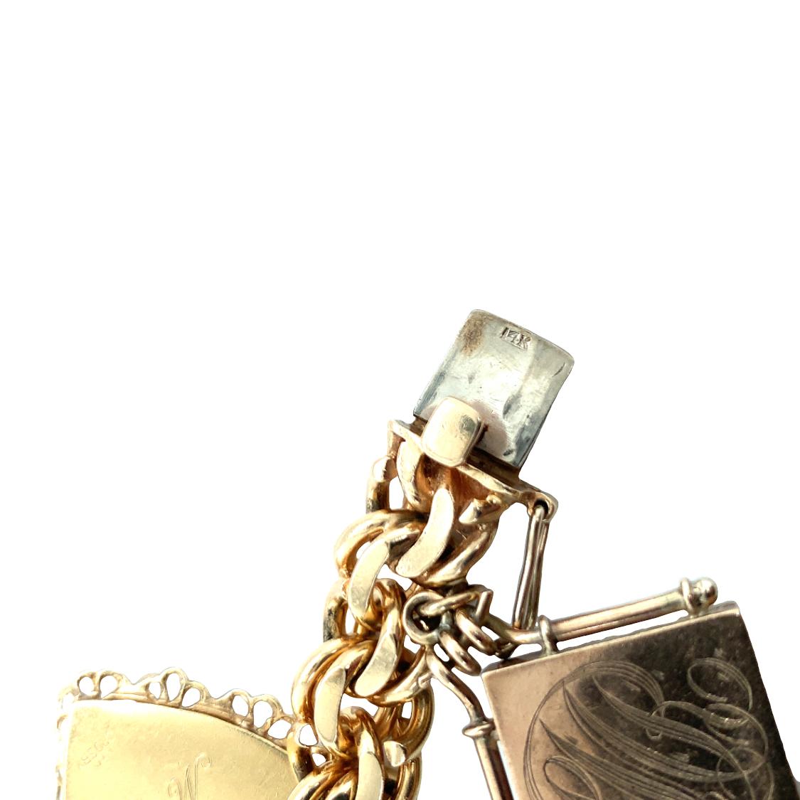 14 Karat Gelbgold-Charm-Armband Damen im Angebot