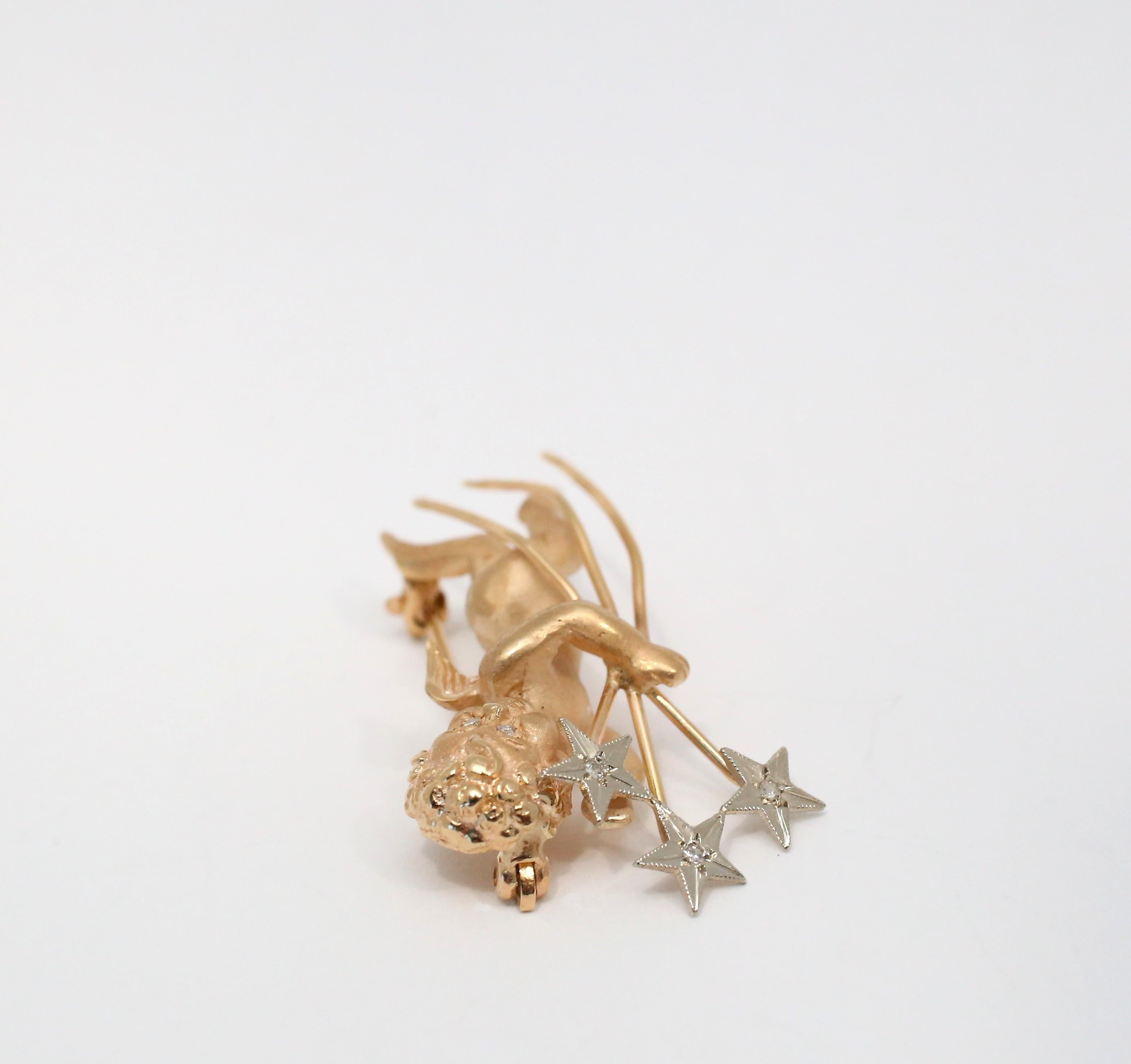 Women's or Men's 14k Yellow Gold Cherub Diamond Star Brooch, 6.3g For Sale