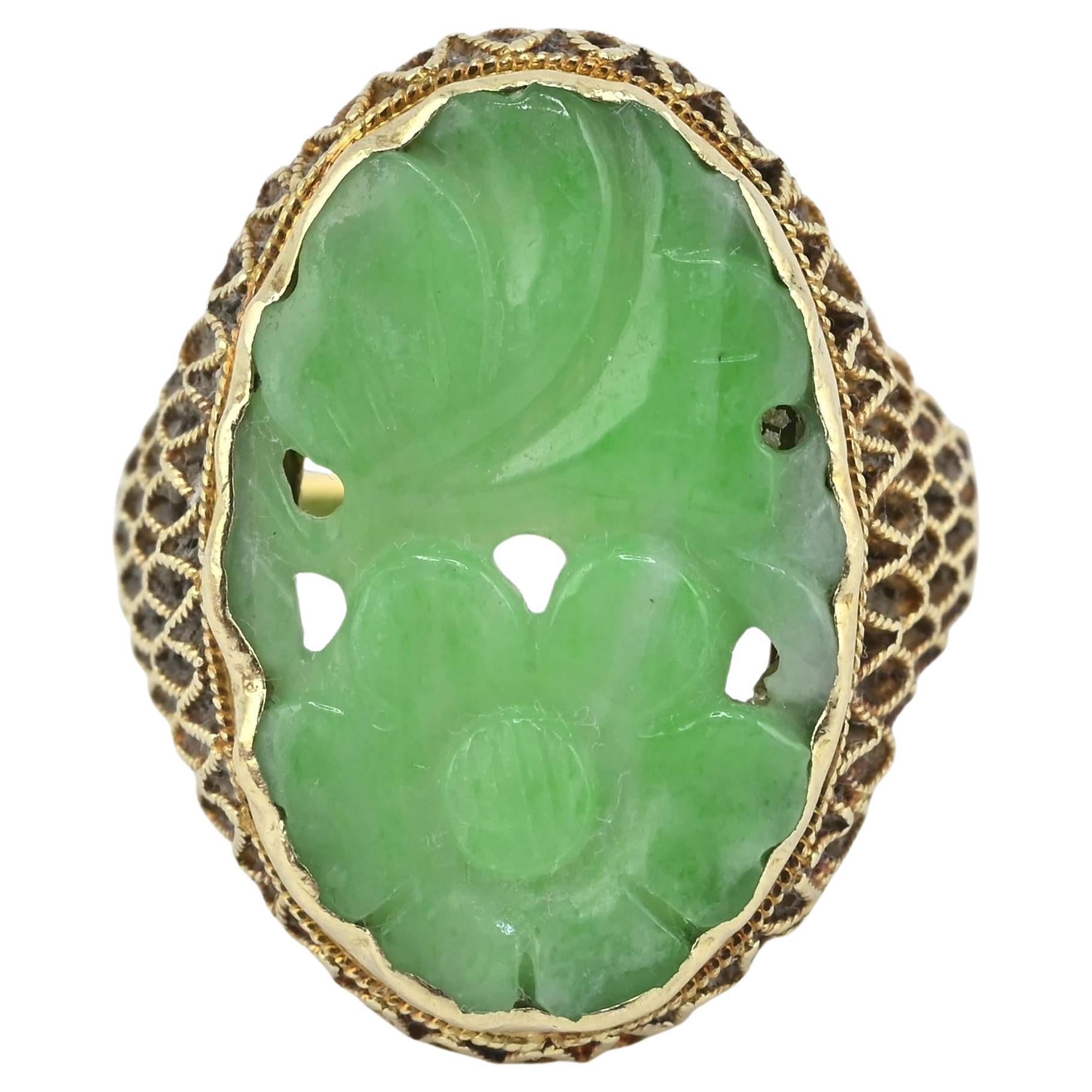 14K Gelbgold Chinesisch geschnitzte Jade Ring - • Größe 7 - • 5.33g - • Natürliche grüne Jade