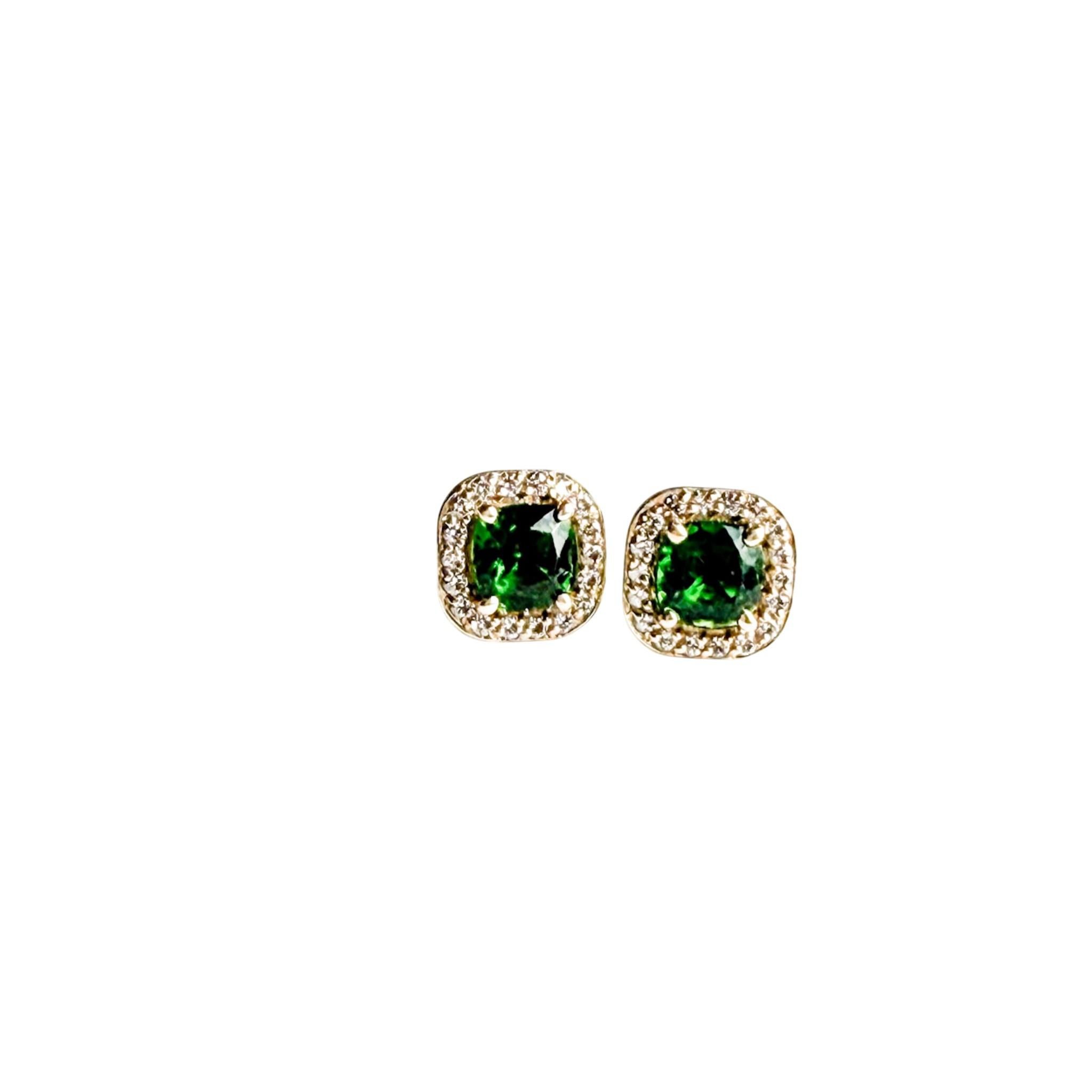 Boucles d'oreilles Halo en or jaune 14K avec diopside chromé en vente 3