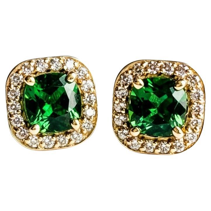 Moderne Boucles d'oreilles Halo en or jaune 14K avec diopside chromé en vente