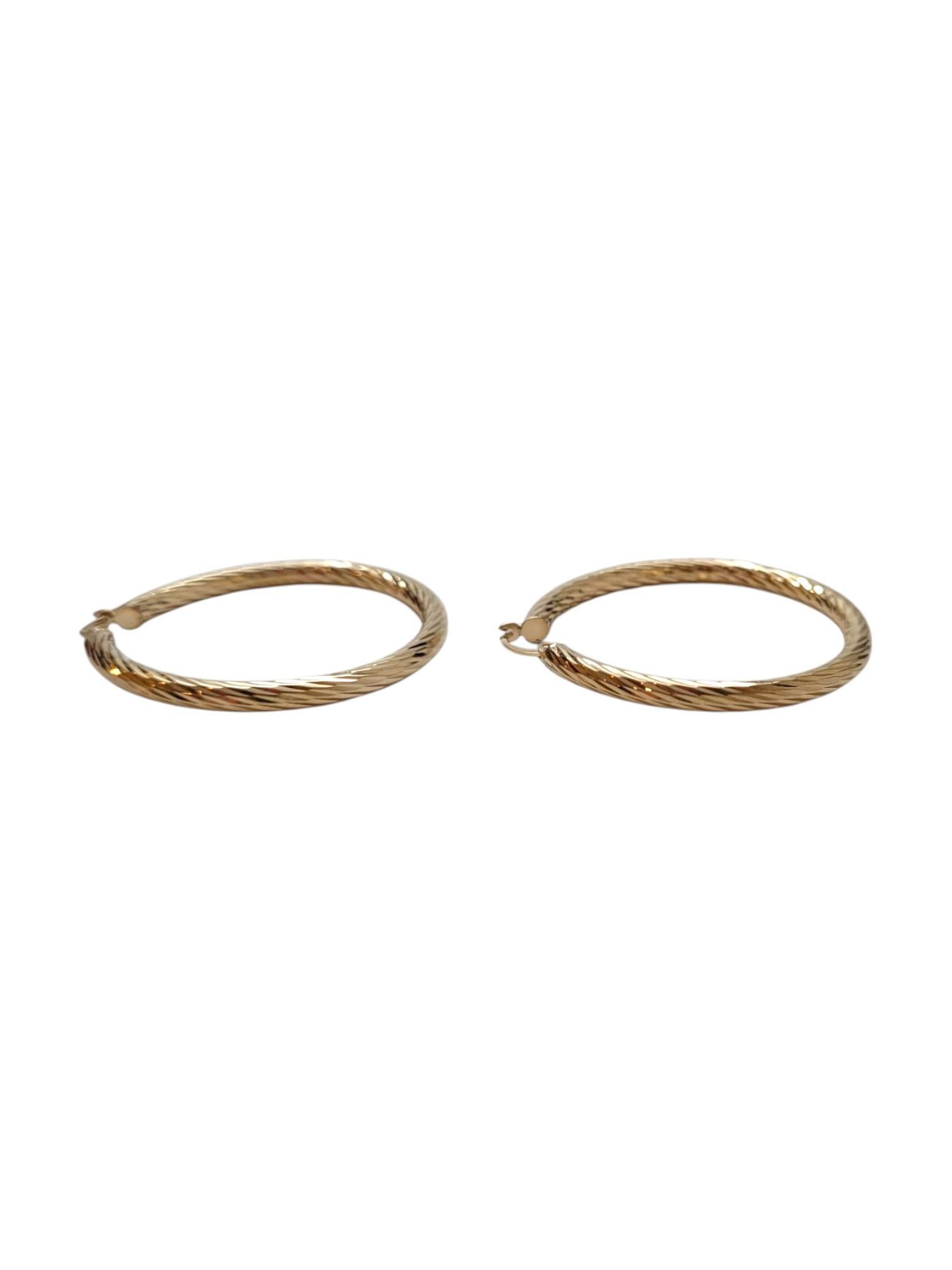 Pendientes de aro retorcidos en círculo de oro amarillo de 14 quilates #21660 en venta 1