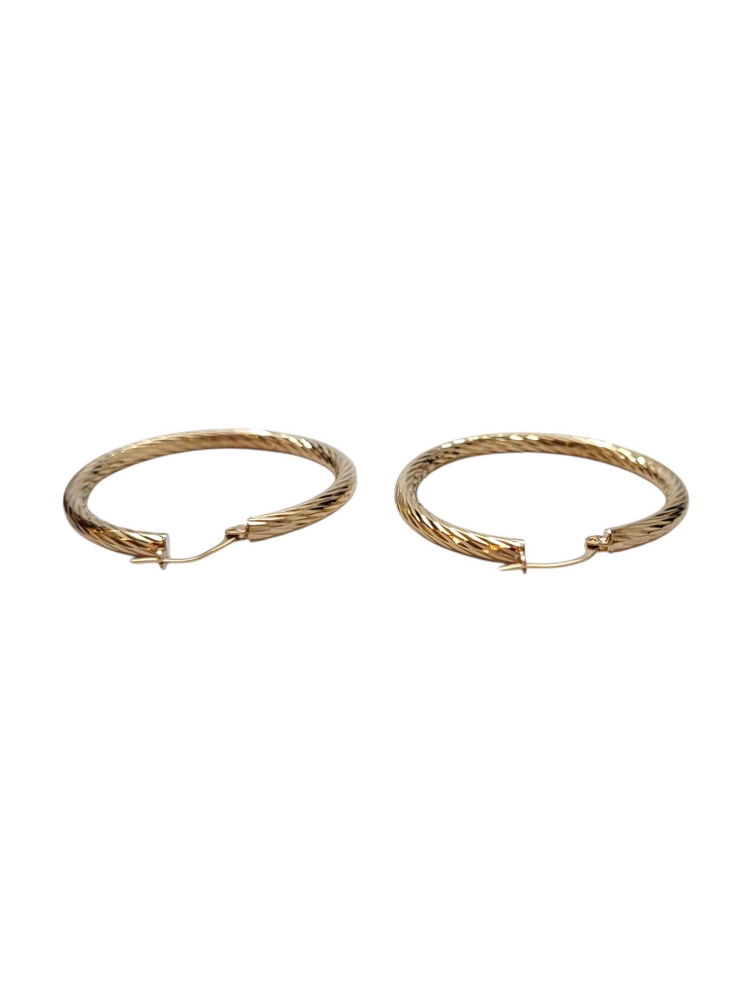 Pendientes de aro retorcidos en círculo de oro amarillo de 14 quilates #21660 en venta 2