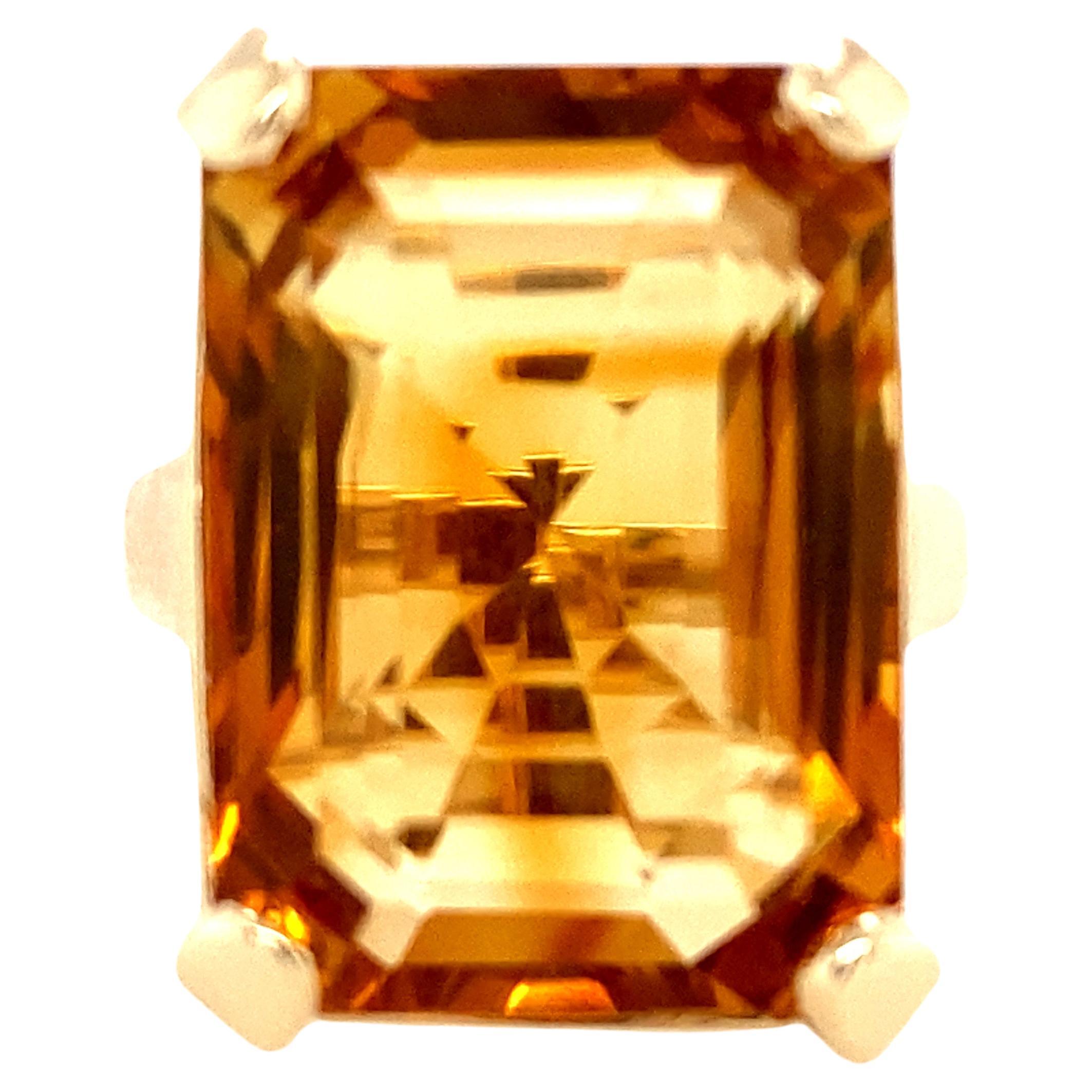 14k Yellow Gold Citrine Cocktail Ring For Sale