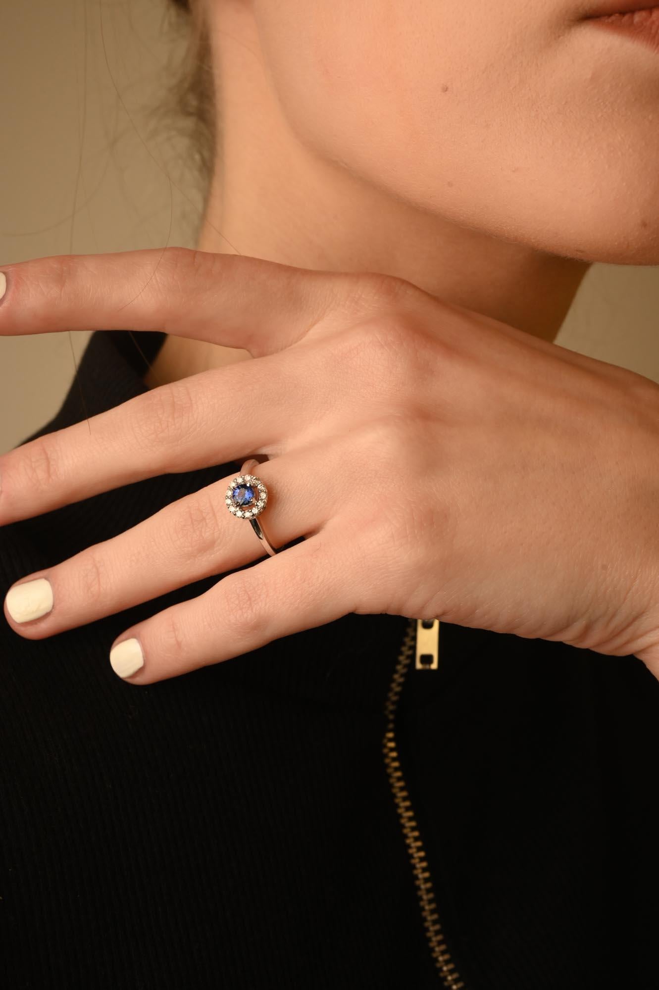 For Sale:  14K Solid White Gold Classic Round Blue Sapphire Ring with Halo Diamonds 10