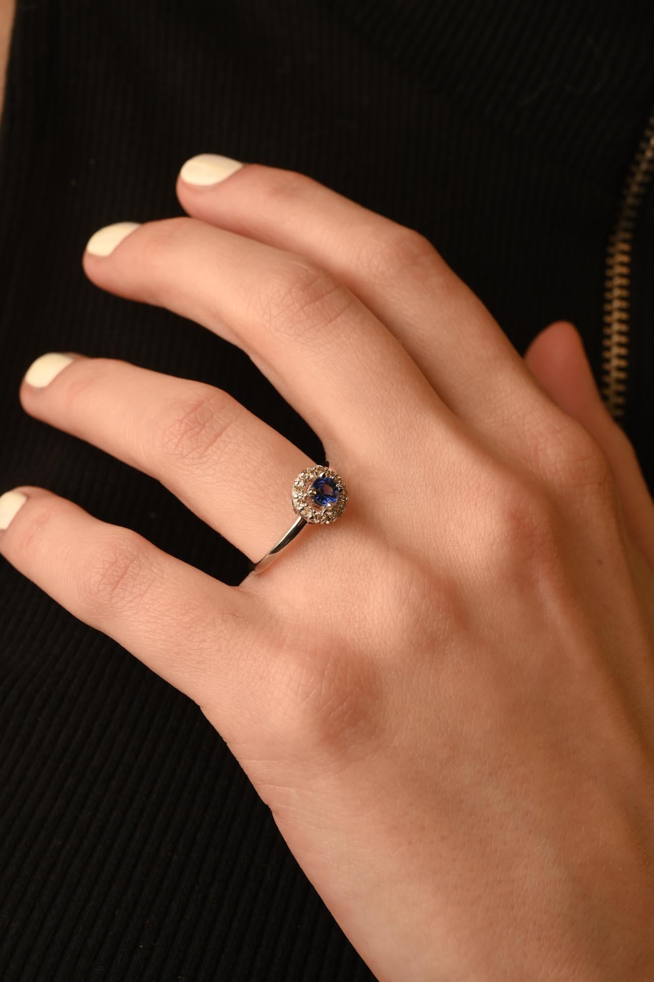 For Sale:  14K Solid White Gold Classic Round Blue Sapphire Ring with Halo Diamonds 3