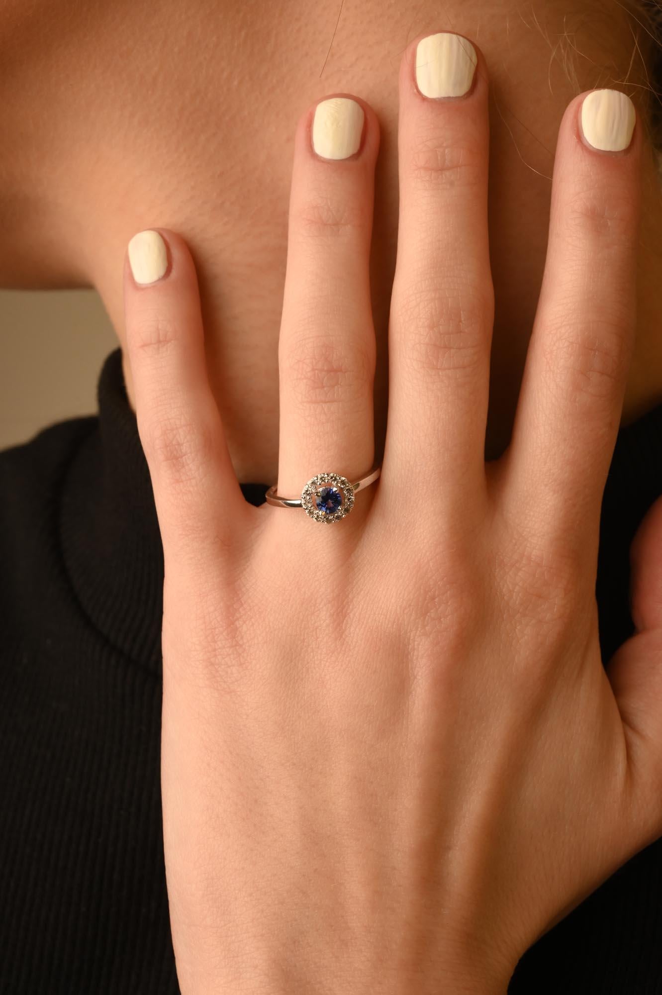 For Sale:  14K Solid White Gold Classic Round Blue Sapphire Ring with Halo Diamonds 5