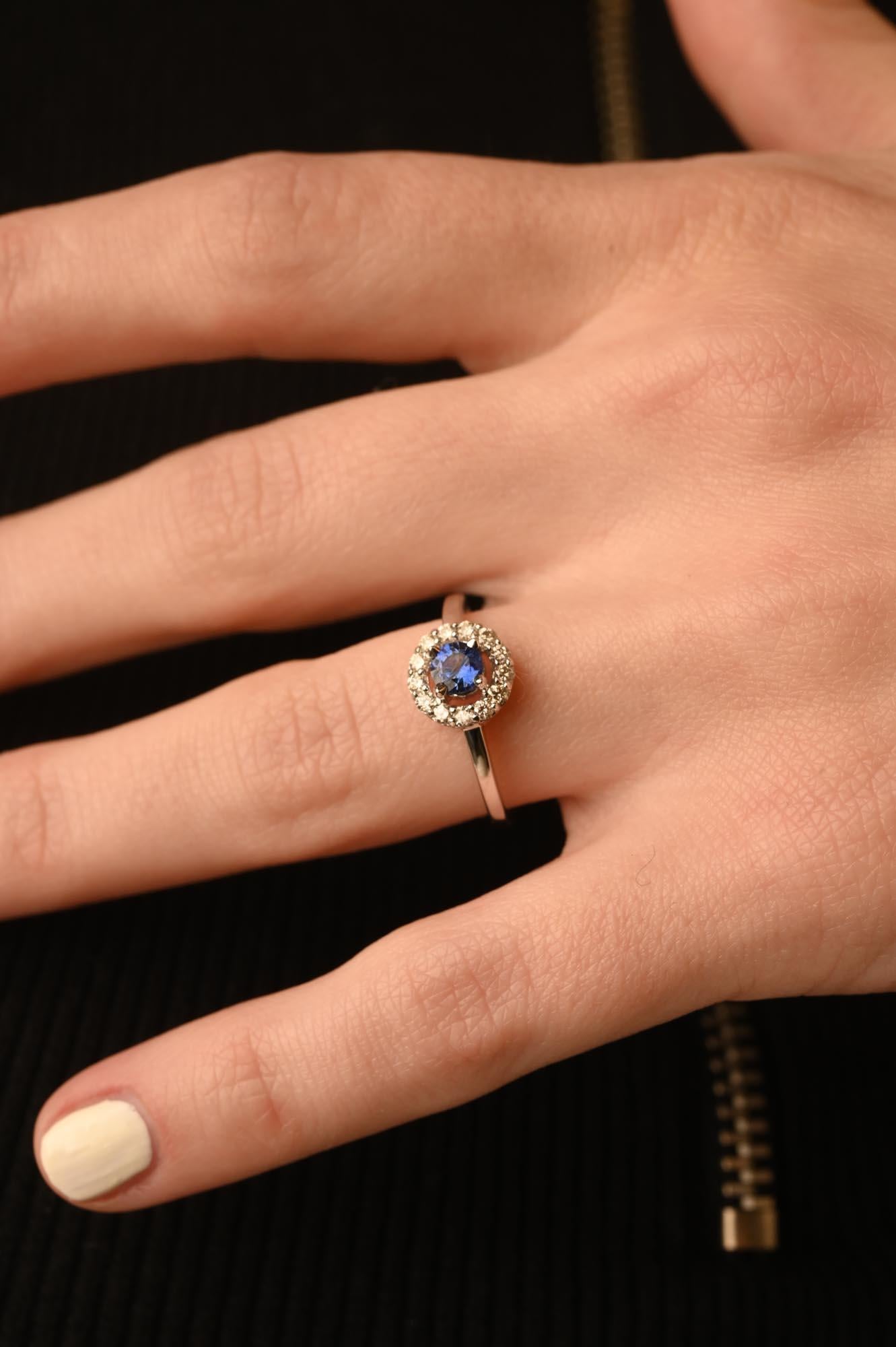 For Sale:  14K Solid White Gold Classic Round Blue Sapphire Ring with Halo Diamonds 7