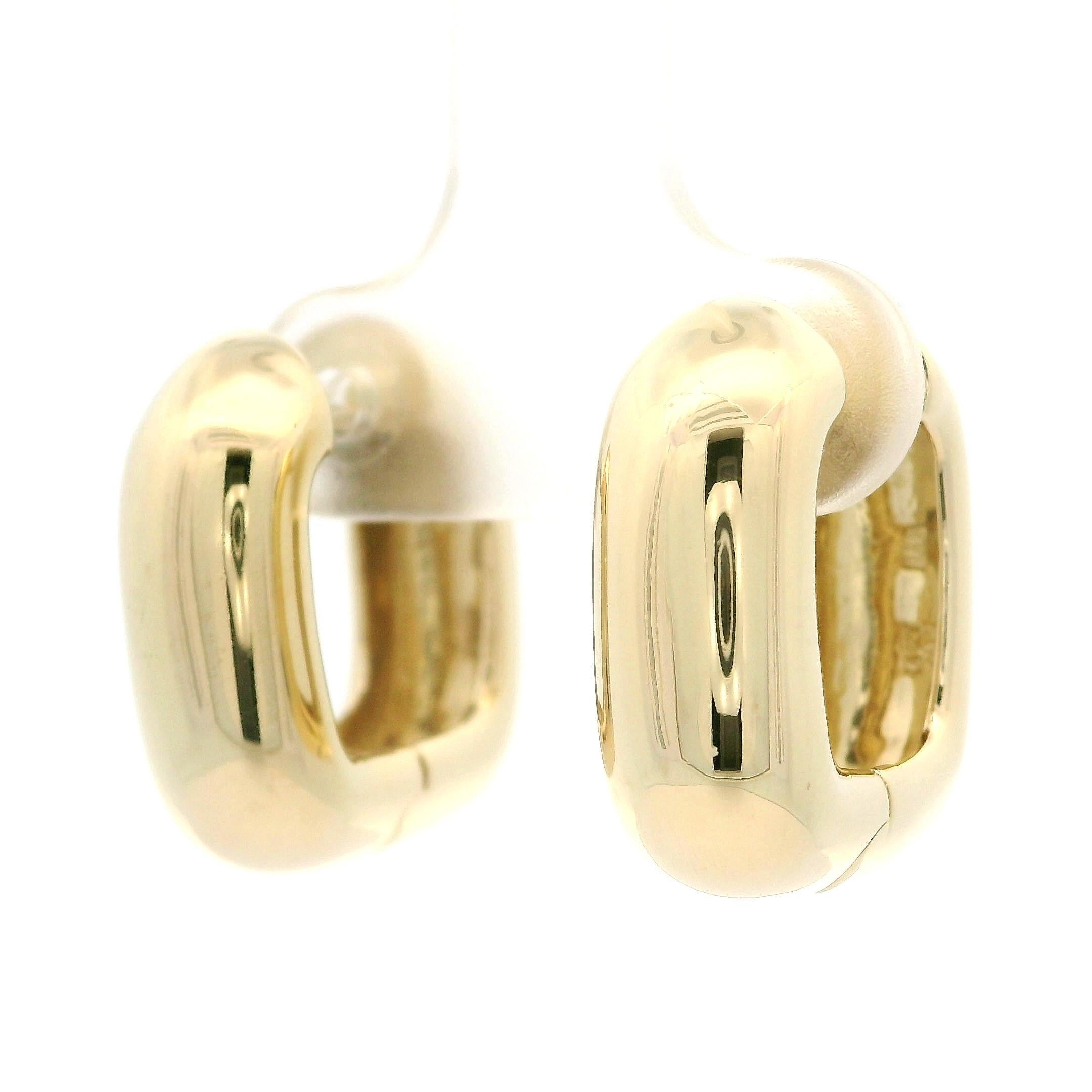 14k Yellow Gold Classic Rounded Squared Polished Huggie Hoop Earrings For Sale 1