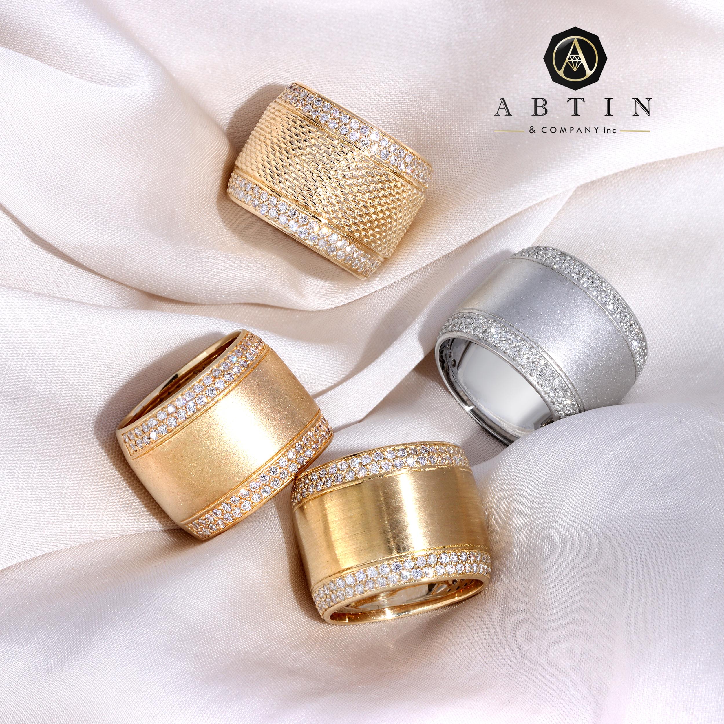 This captivating 14K gold cigar ring showcases two rows of exquisite diamond detailing along the band. A bold statement piece, it's ideal for daily wear and comes in yellow, white, and rose gold options.

Gold Weight: 7.70 gr.
Diamond Weight: 1.00