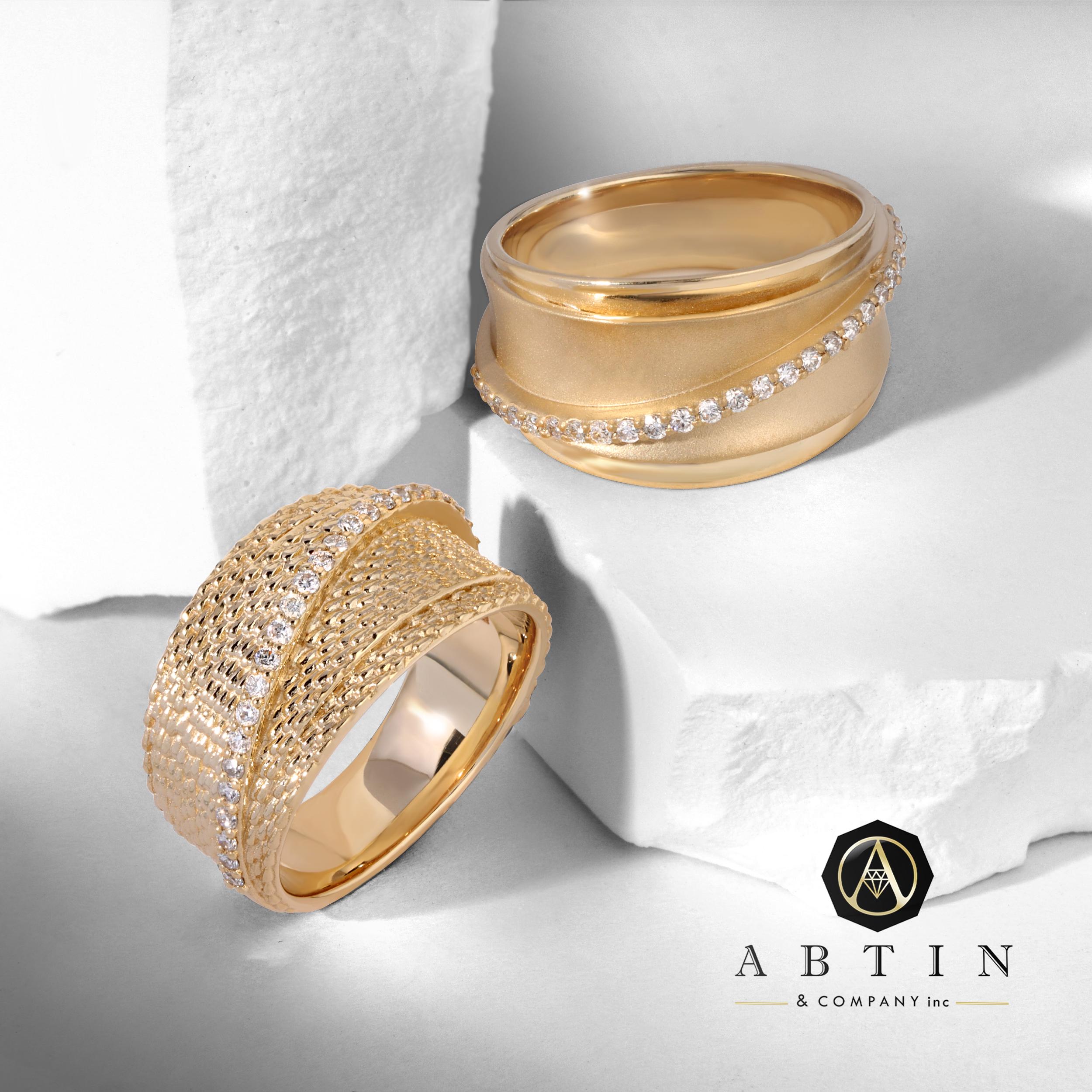  Crafted in 14k gold, this overlap diamond ring features brilliant cut diamonds set in yellow gold, showcasing a distinctive and luxurious design. Its signature texture is achieved through the meticulous wrapping of fine gold thread around a
