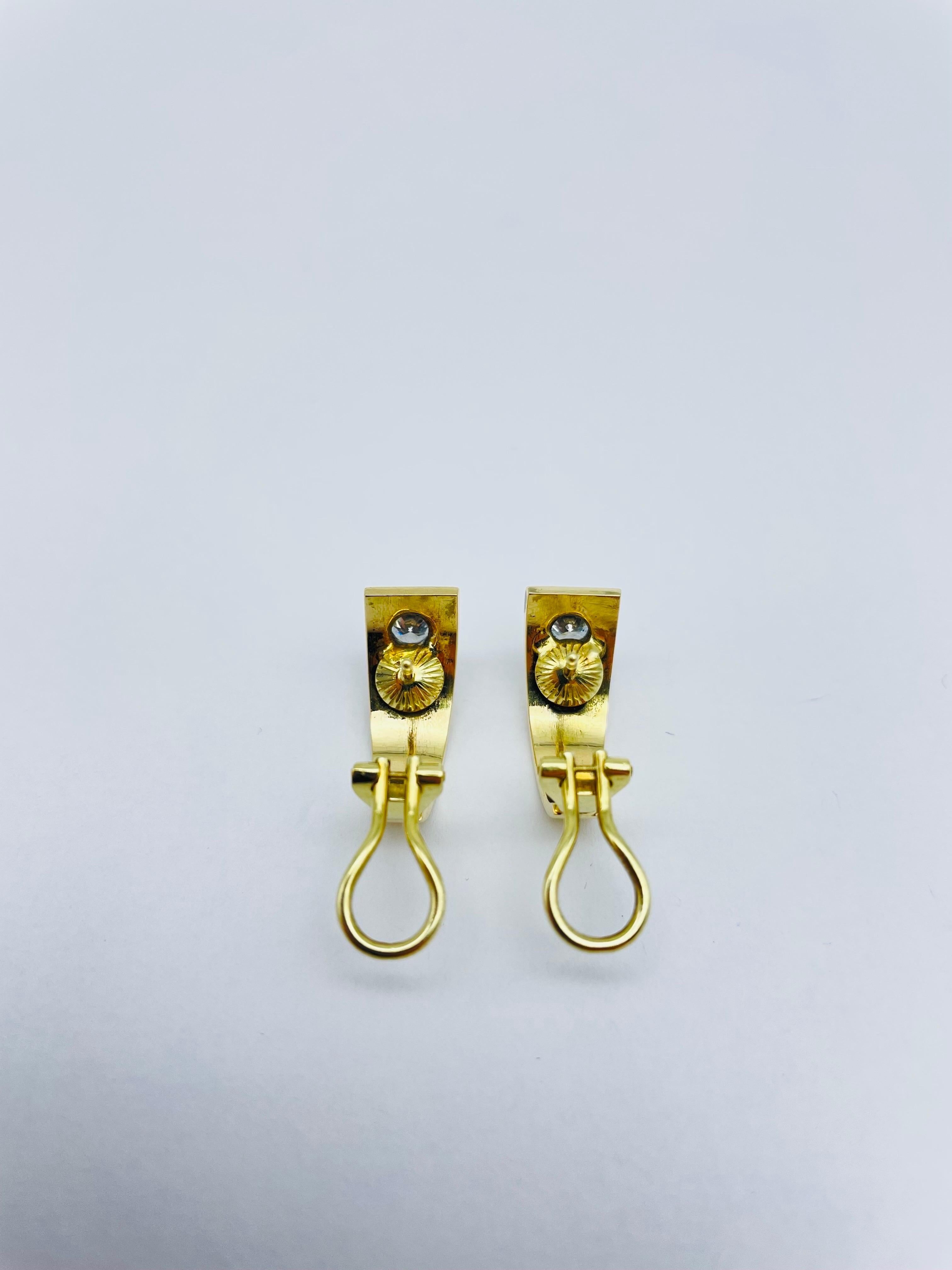 14k Yellow Gold Clip Earrings with 1 Carat Brilliants For Sale 4