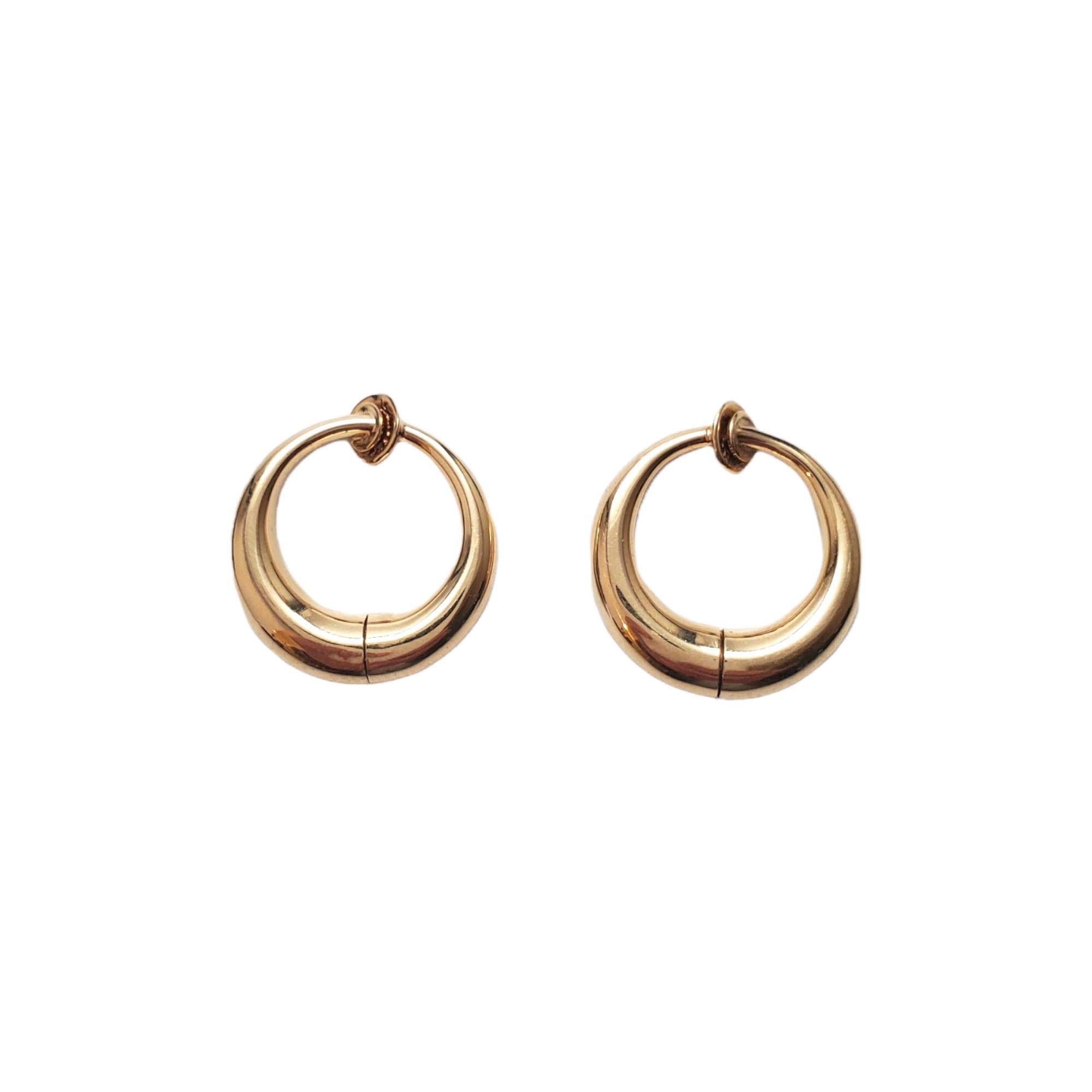 14K Yellow Gold Clip On Hoops

These gorgeous clip on hoops are designed in 14K yellow gold.

These earrings are hinged at bottom so that the top slides open to be placed on the ear. 

Size: 18.75 mm X 17.11 mm

Weight: 4.0 g/ 2.5 dwt.

Hallmark: