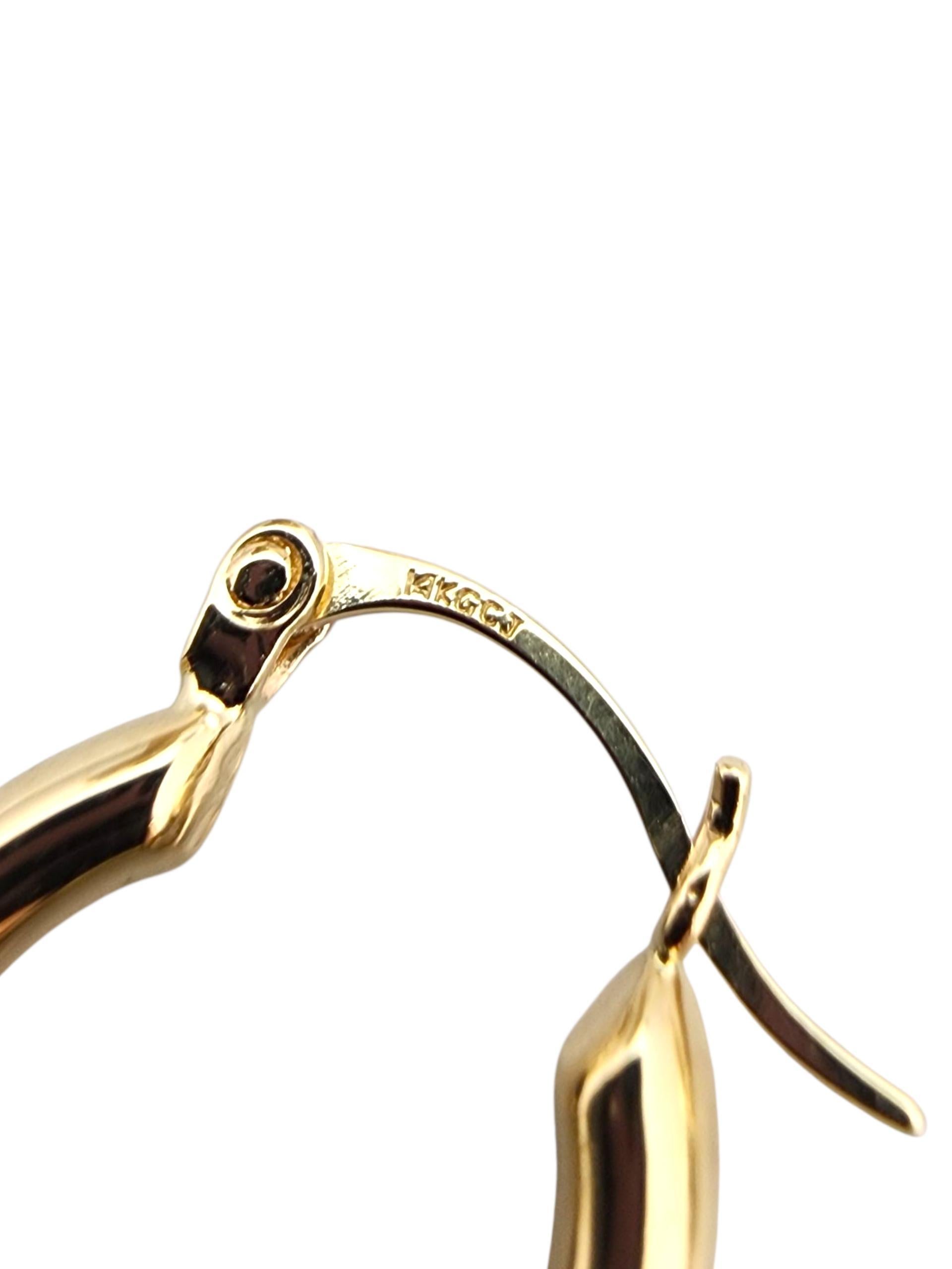 14K Yellow Gold Clover Hoop Earrings #22719 In Good Condition For Sale In Washington Depot, CT