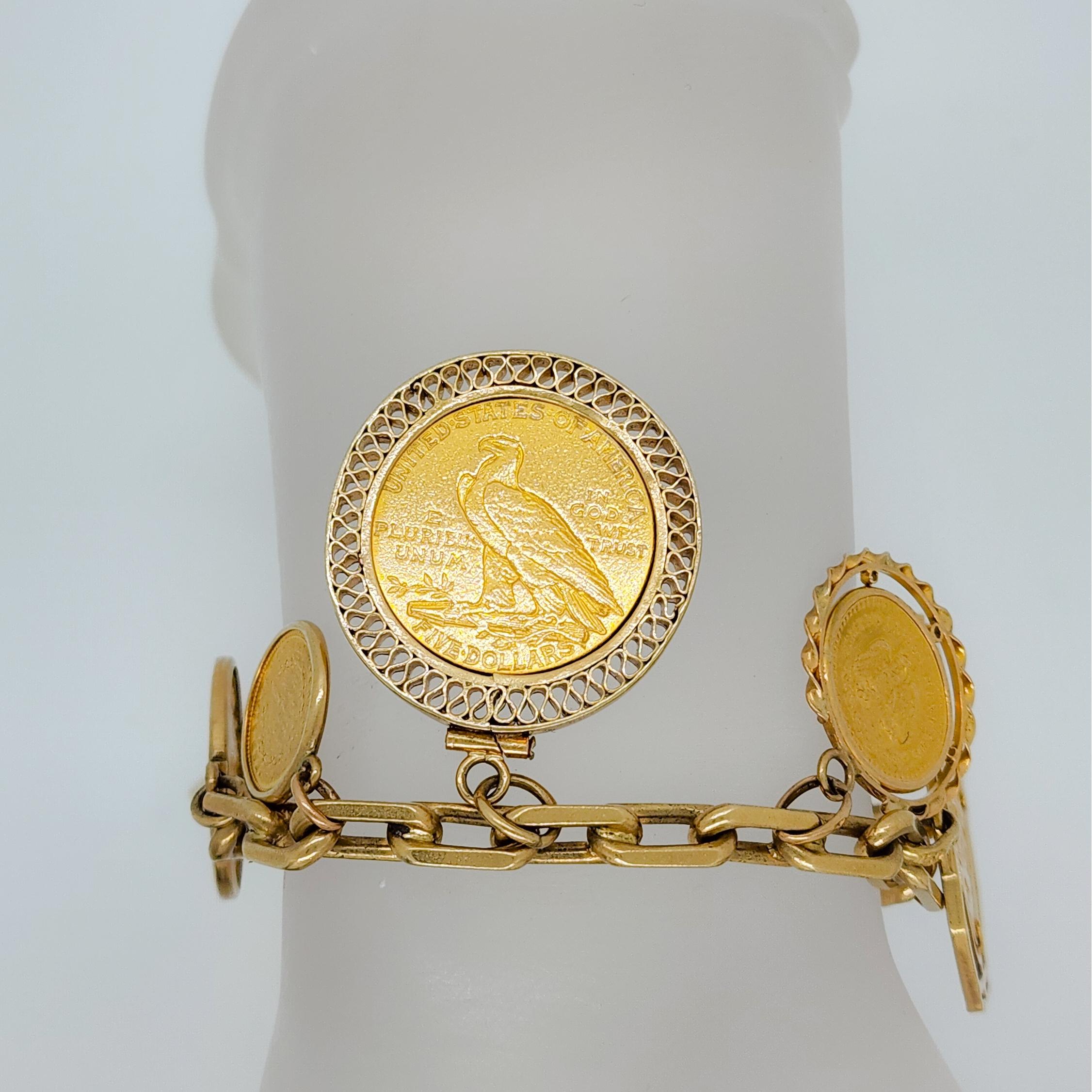 14k Yellow Gold Coin Bracelet In New Condition In Los Angeles, CA