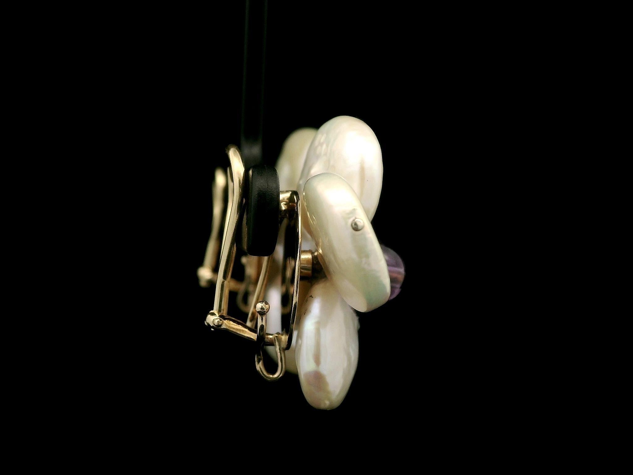 Rough Cut 14k Yellow Gold Coin Pearl & Amethyst Flower Shaped Convertible Back Earrings For Sale