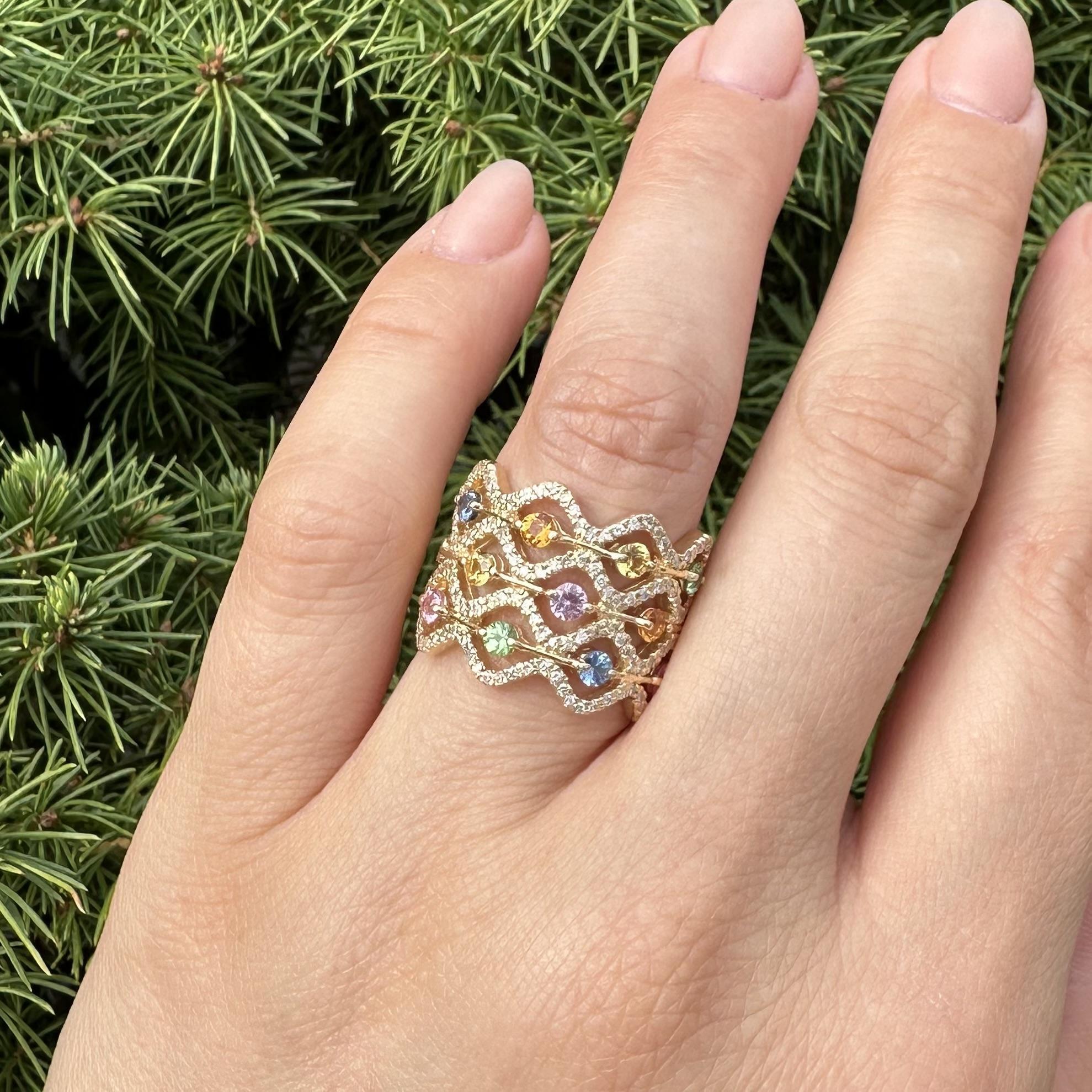 Bague à large bande ondulée en or jaune 14k Tourmaline Topaze Quartz et Diamant en vente 8