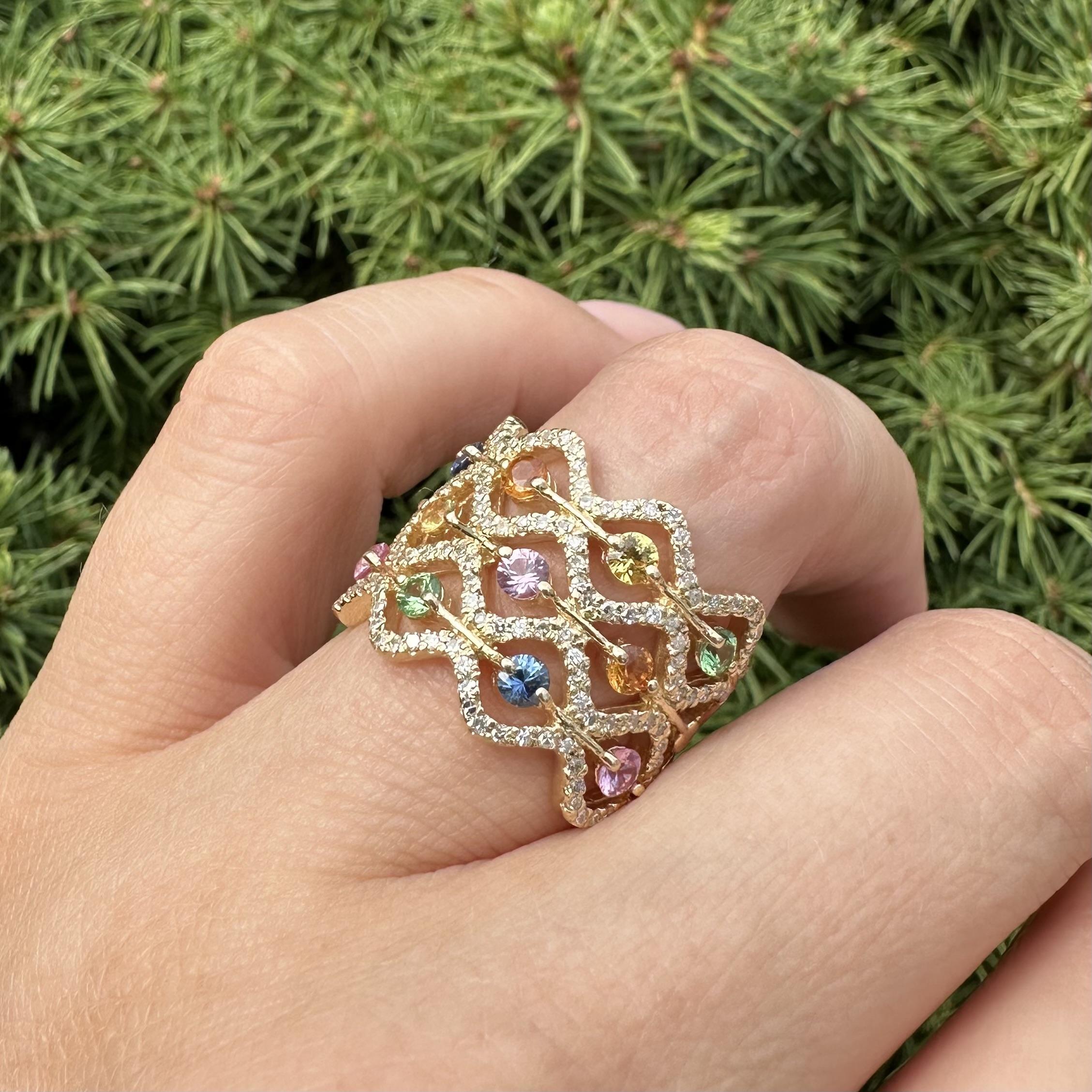 Bague à large bande ondulée en or jaune 14k Tourmaline Topaze Quartz et Diamant en vente 9