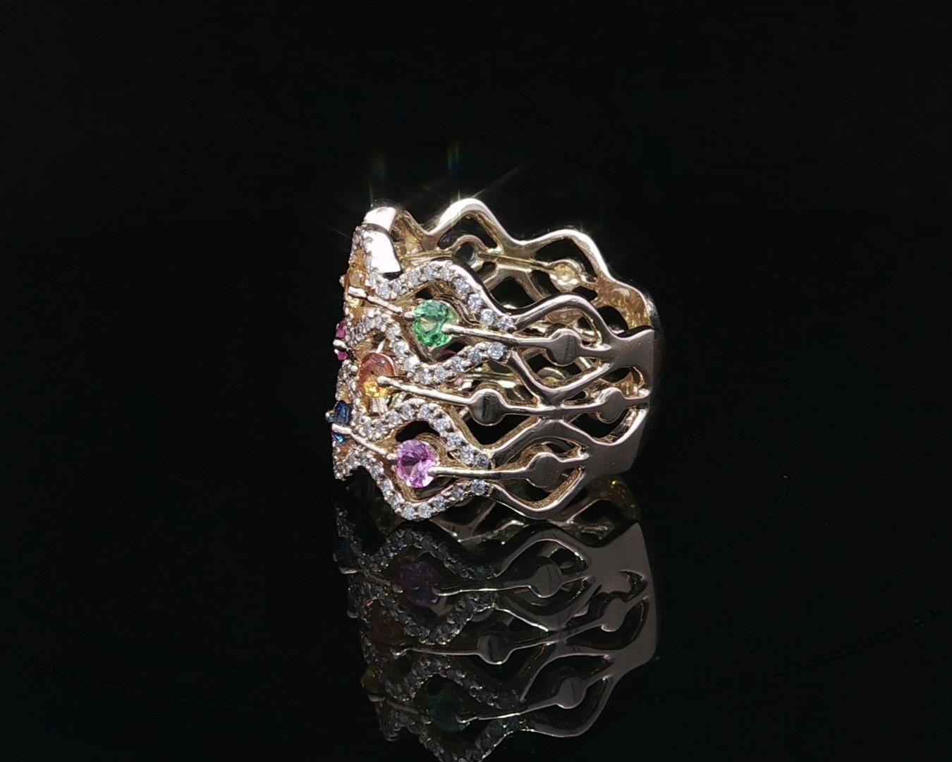 Bague à large bande ondulée en or jaune 14k Tourmaline Topaze Quartz et Diamant en vente 1