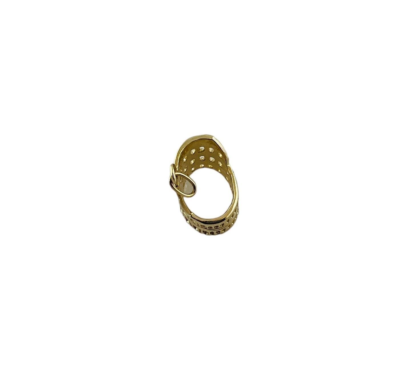 14K Yellow Gold Colosseum Charm #15442 In Good Condition For Sale In Washington Depot, CT