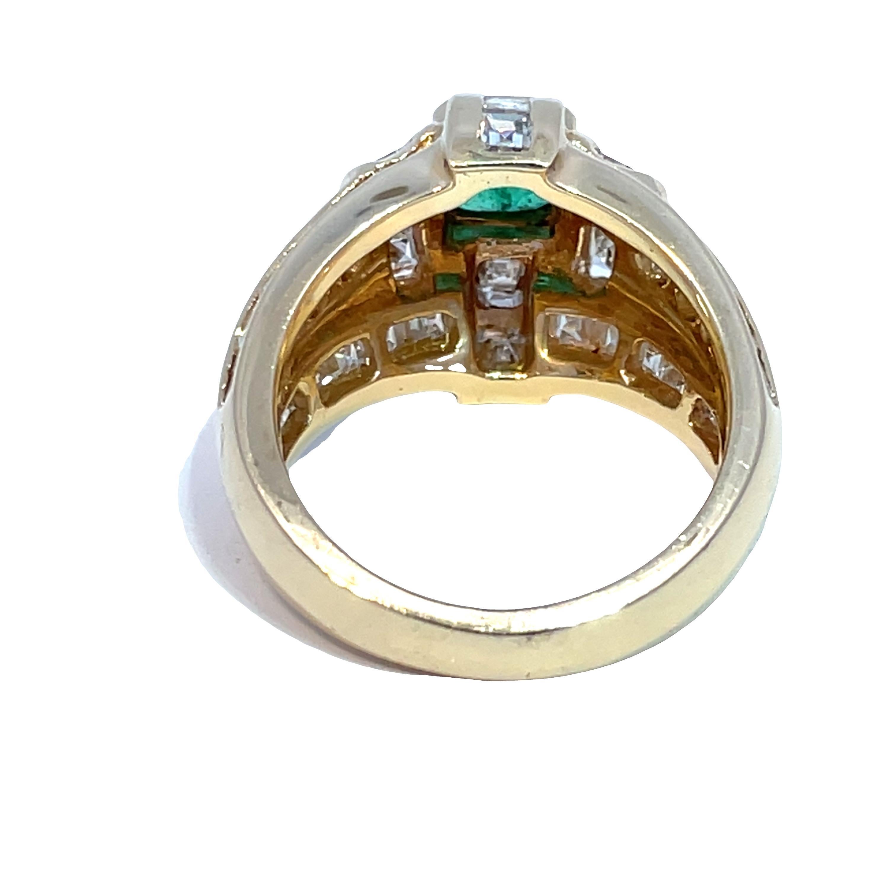 14k Gelbgold Kolumbianischer Smaragd und Carrs Diamant Herrenring für Damen oder Herren im Angebot