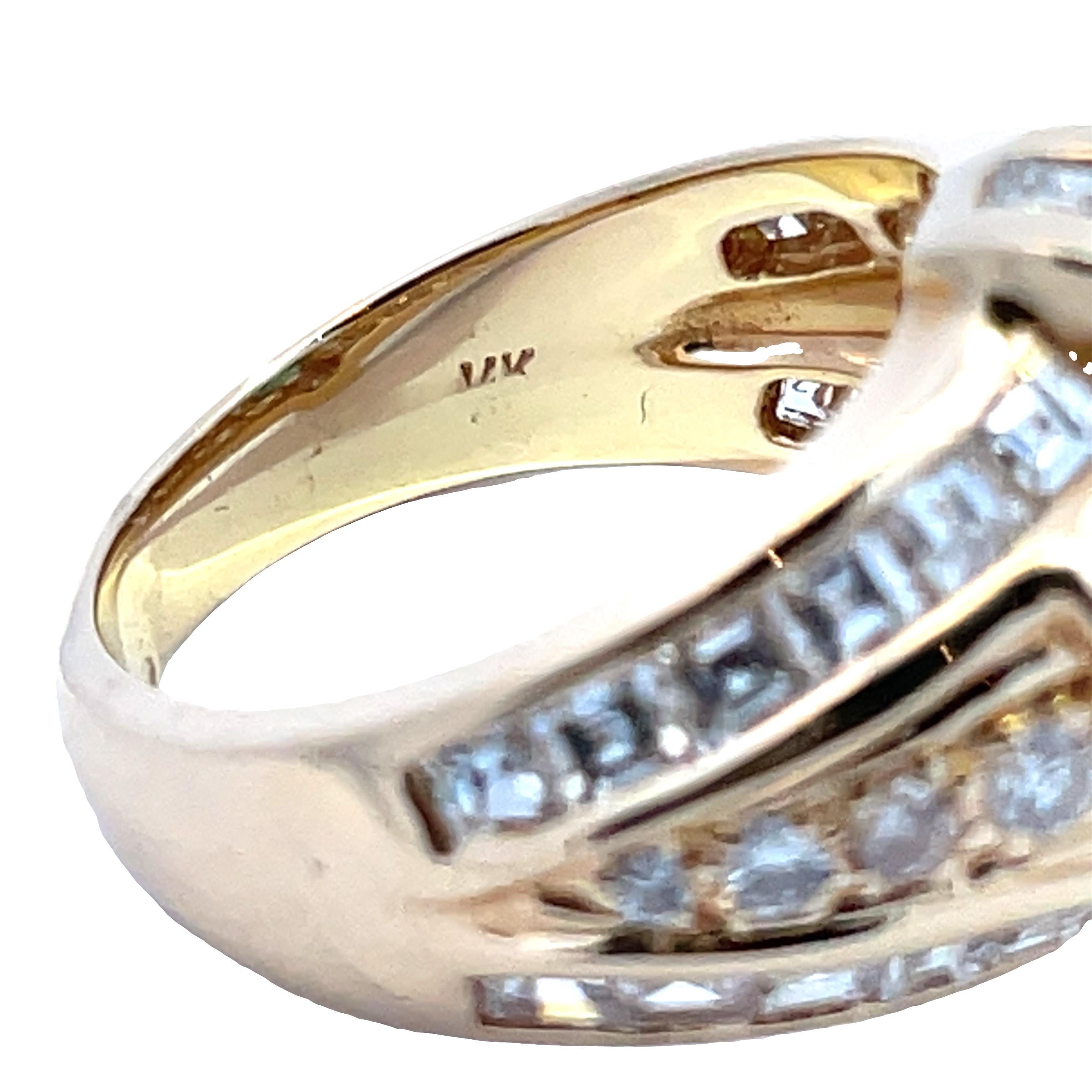 14k Gelbgold Kolumbianischer Smaragd und Carrs Diamant Herrenring im Angebot 2
