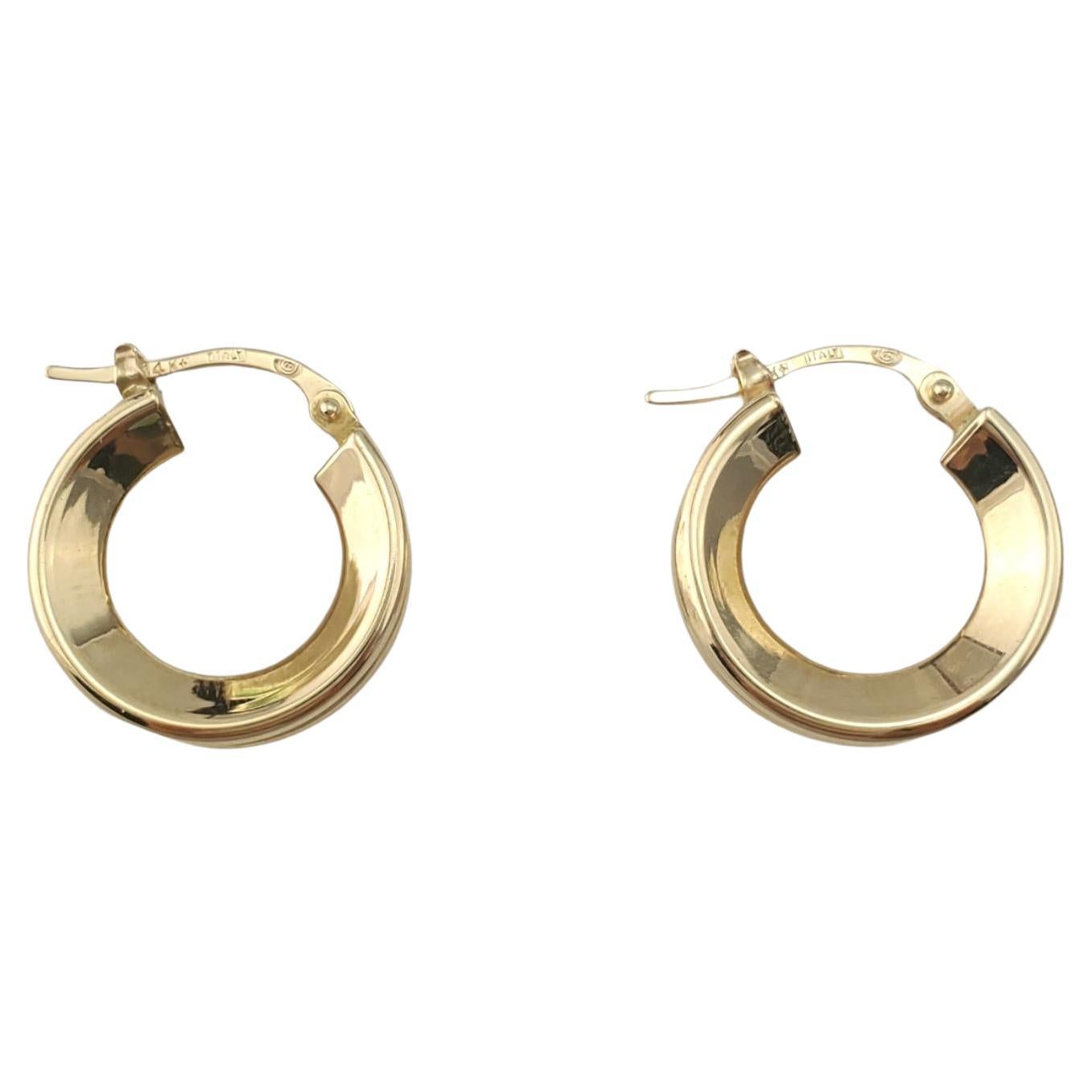 14K Yellow Gold Concave Ribbed Hoop Earrings #17310