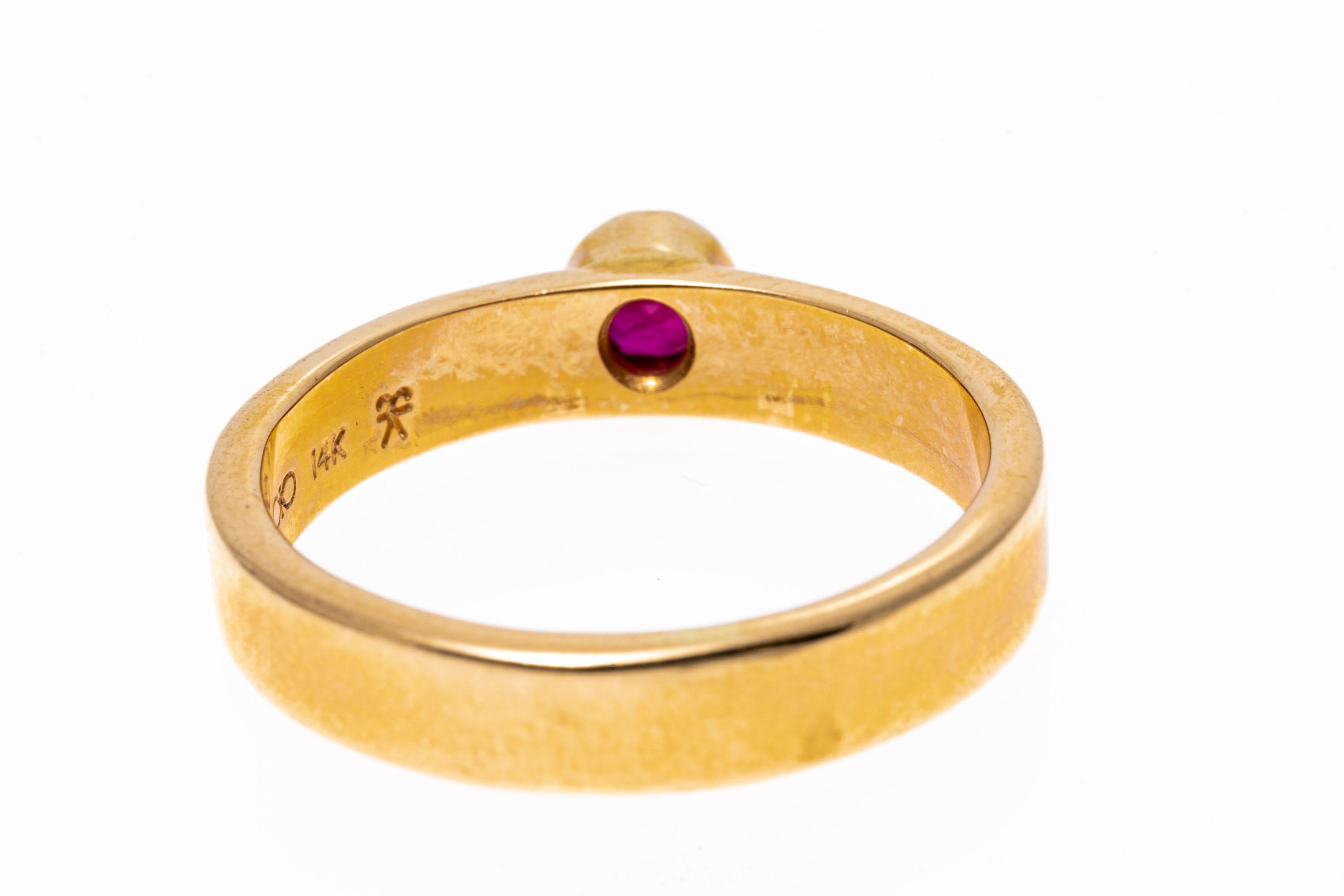 14k Yellow Gold Contemporary Bezel Set Ruby Solitaire Band Ring In Good Condition For Sale In Southport, CT