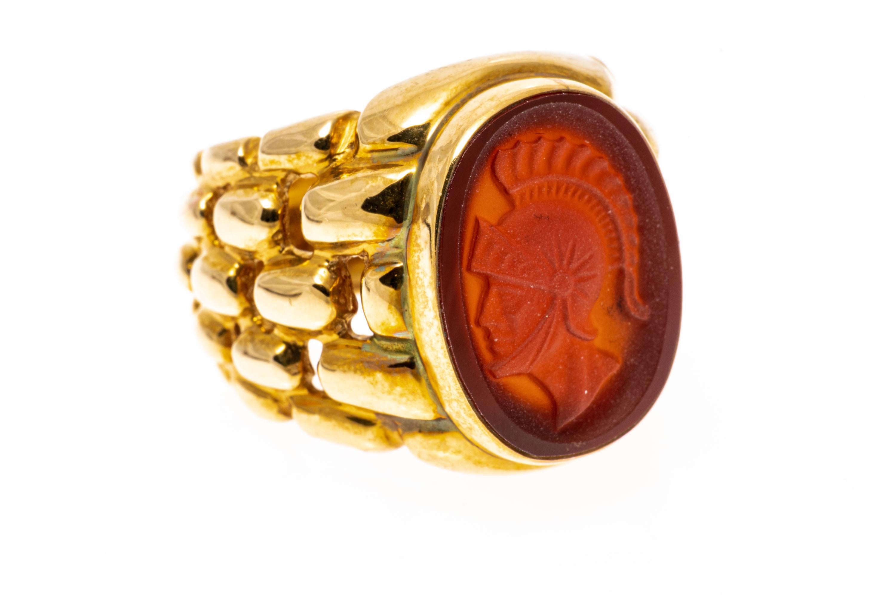 14k Gelbgold Zeitgenössischer Karneol Massiver Ring mit Kamee im Siegelstil im Zustand „Gut“ im Angebot in Southport, CT