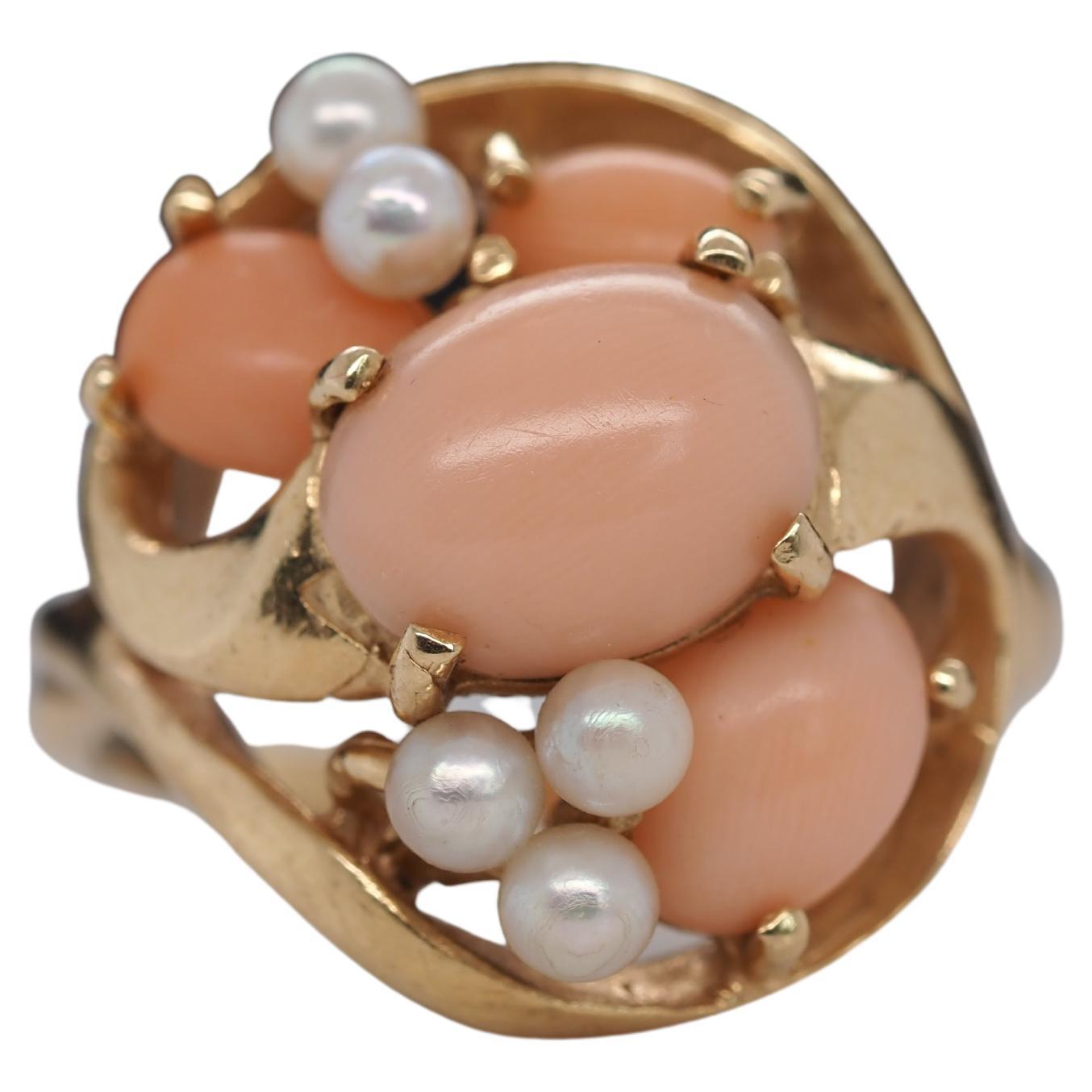 14k Yellow Gold Coral and Pearl Cluster Ring For Sale