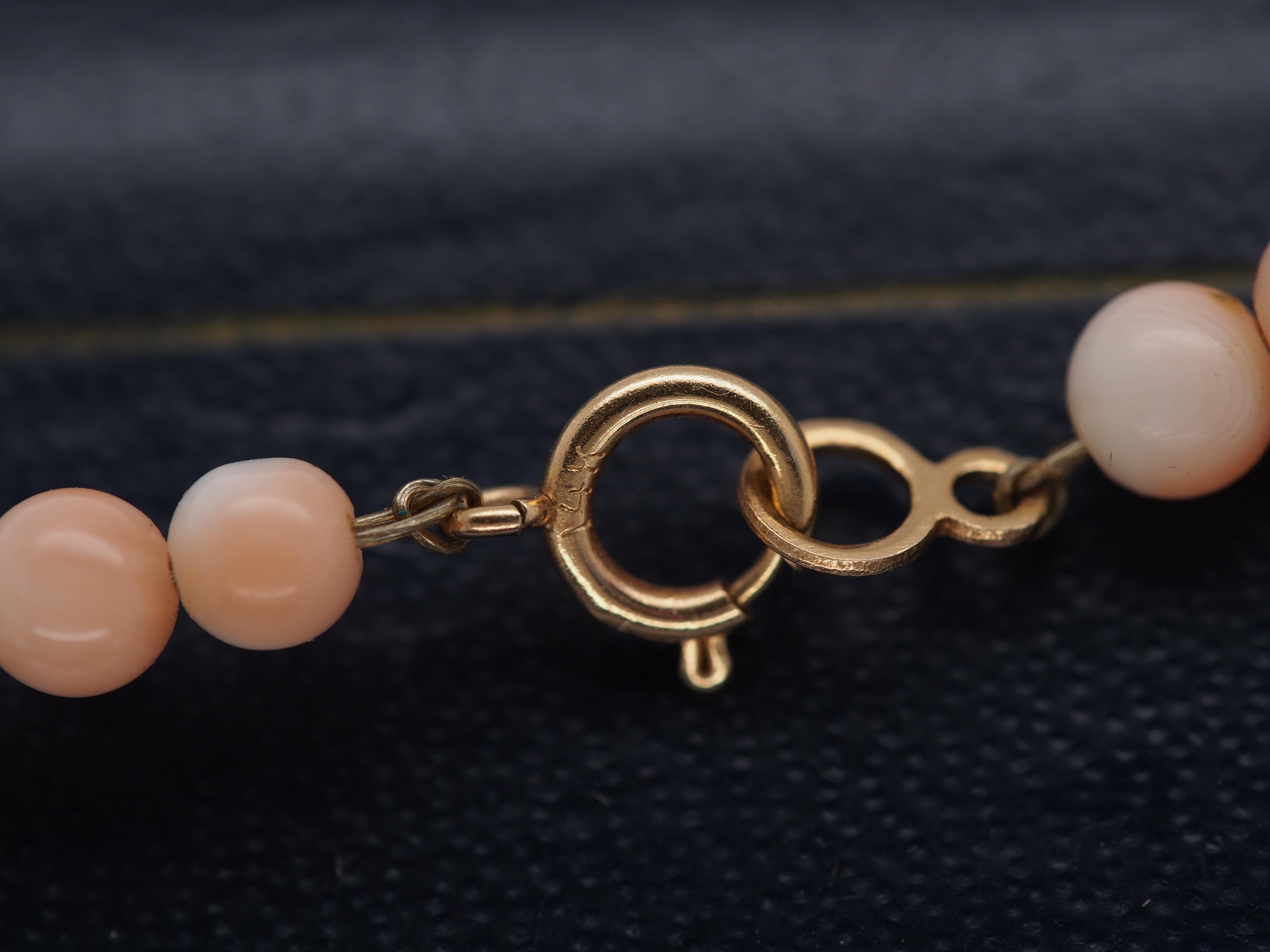 Collier de perles de corail en or jaune 14k avec perles et perles 14k en vente 3