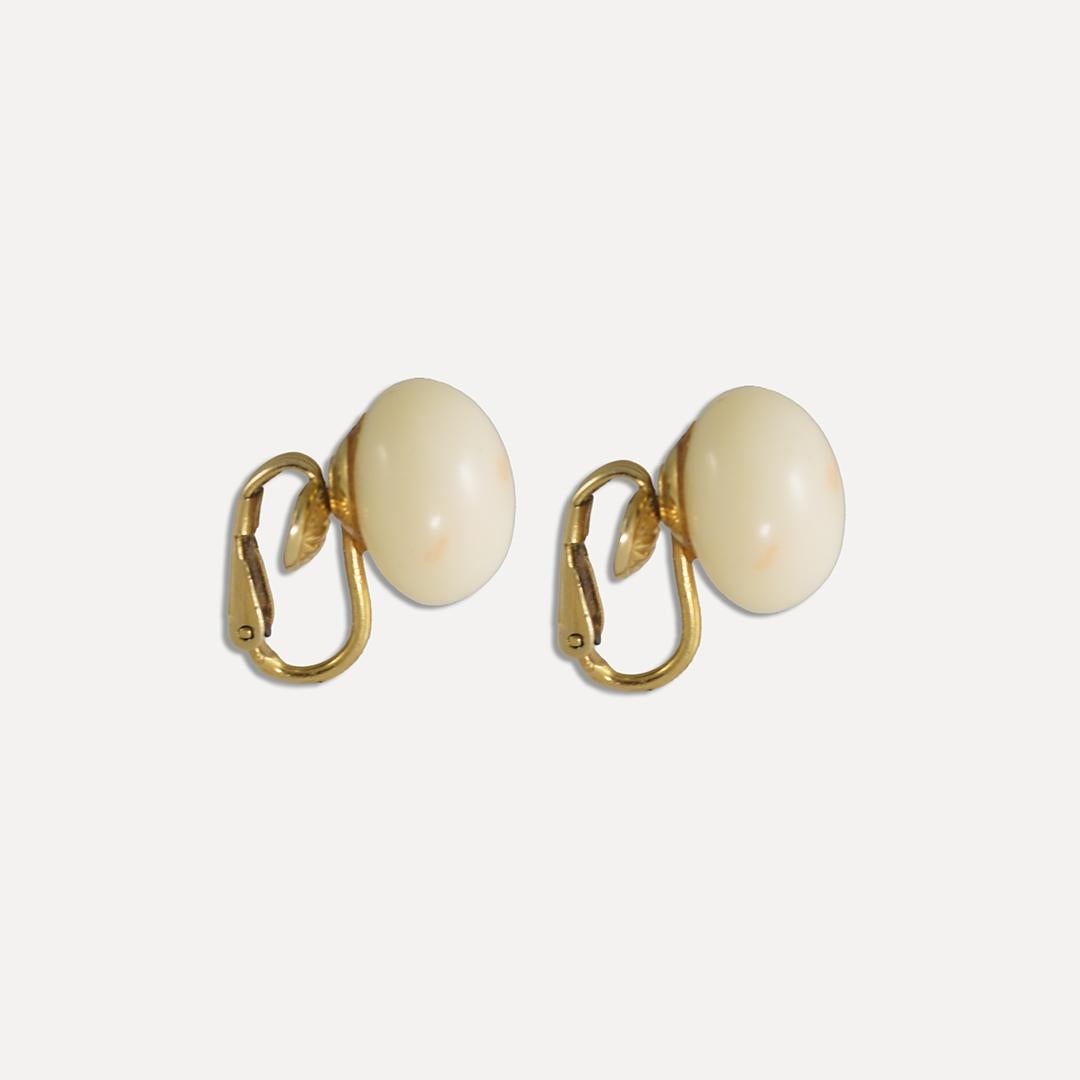 14K Yellow Gold Coral Earrings & Ring Set For Sale 6