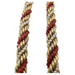Halskette und Armband aus 14 Karat Gelbgold mit Koralle, Perle und Seil (zubehör) 