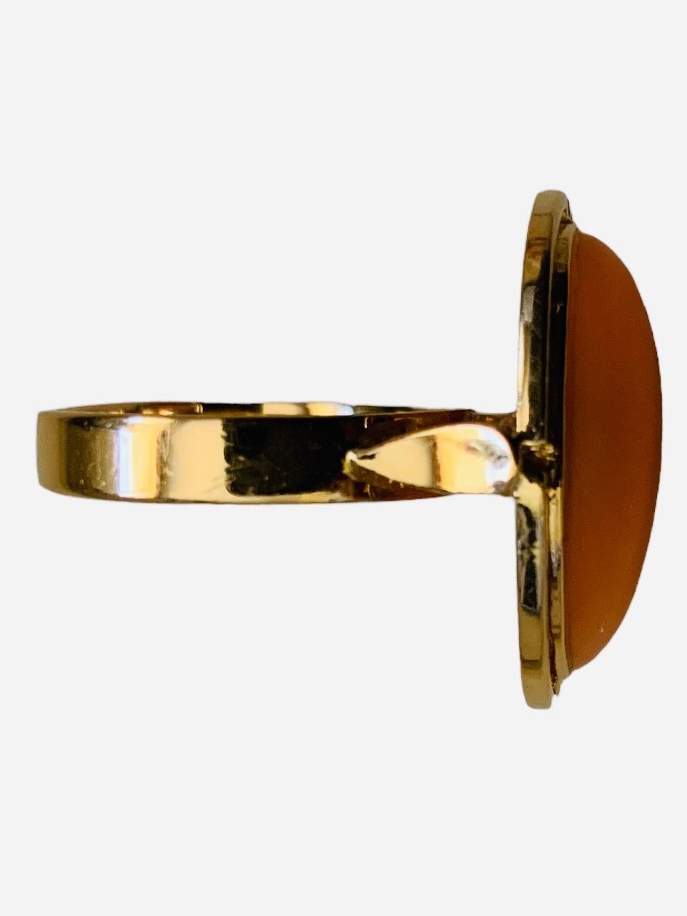 Korallenring aus 14 Karat Gelbgold (Moderne)
