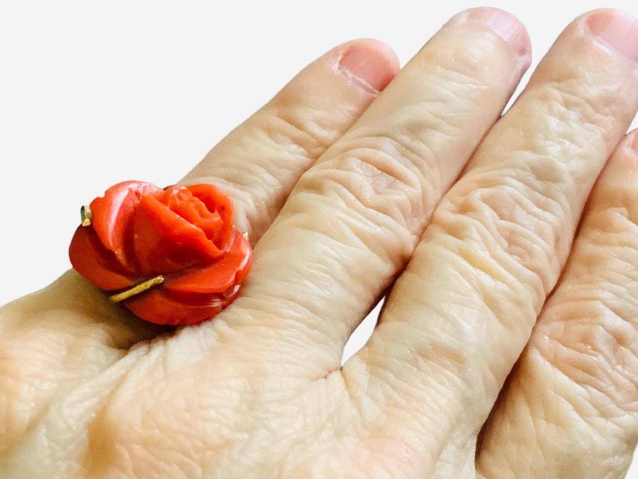 Art Nouveau 14K Yellow Gold Coral Ring For Sale