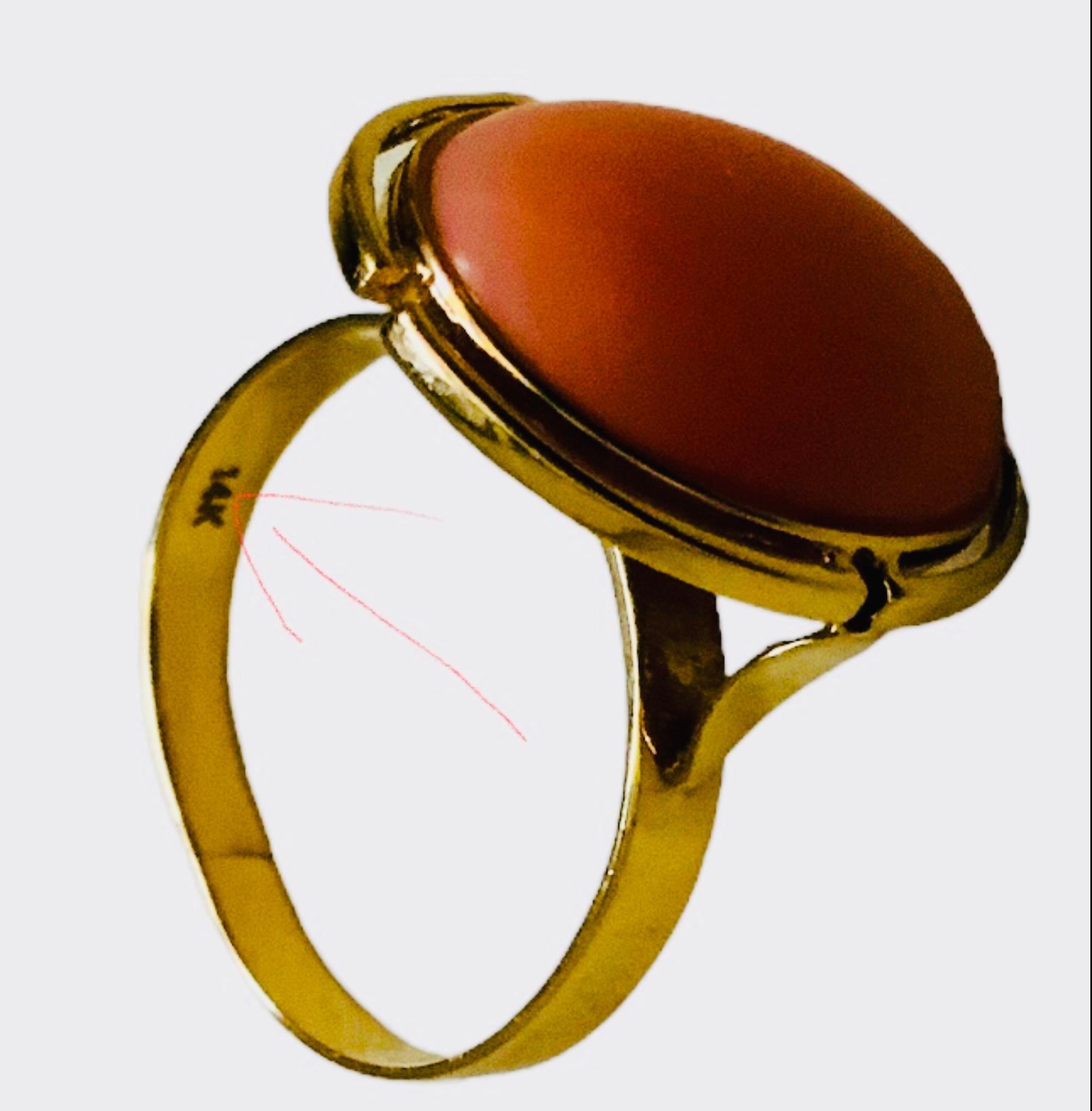 Korallenring aus 14 Karat Gelbgold Damen