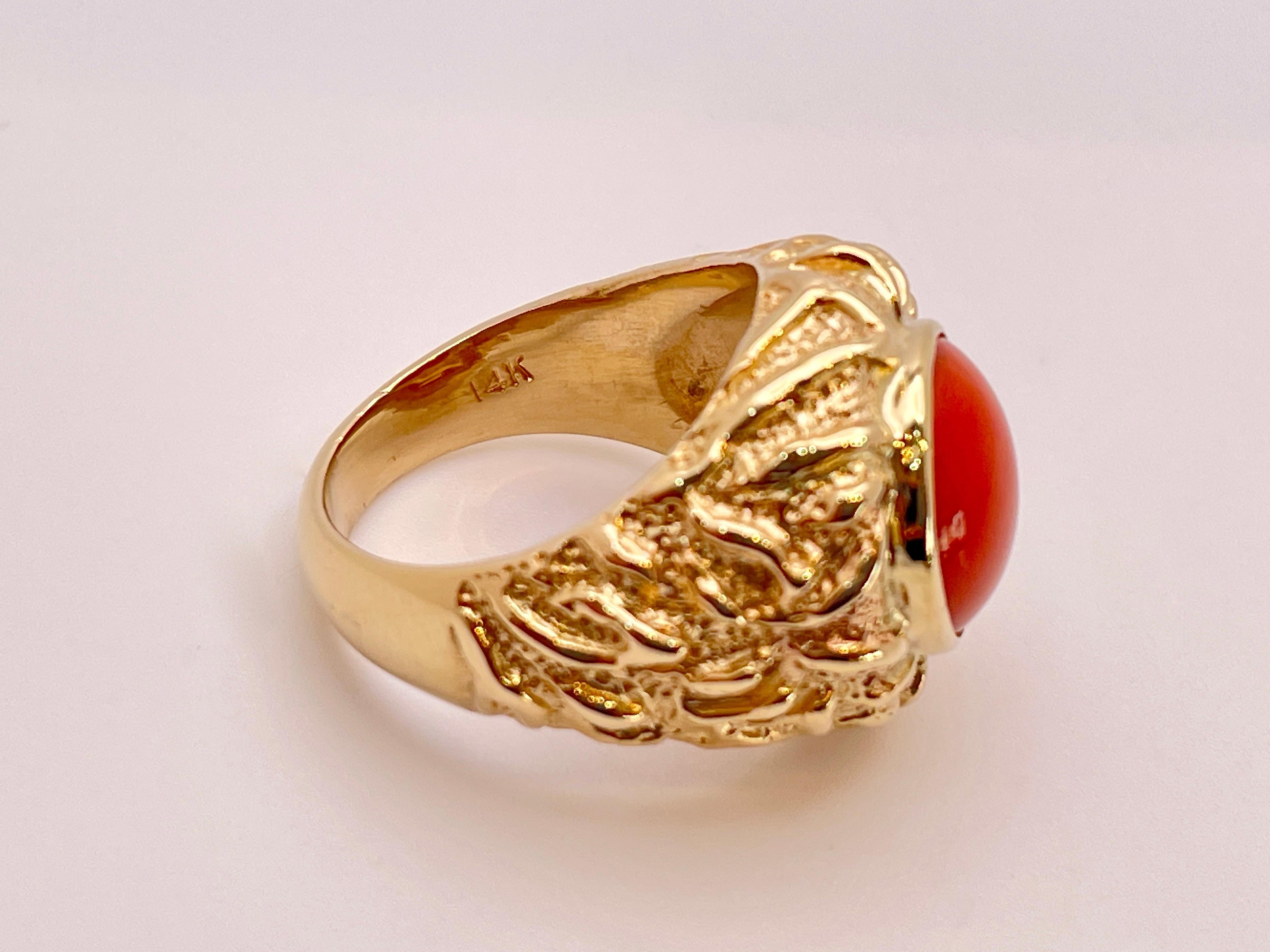 14K Yellow Gold 10 Carat Orange Coral Ring For Sale 3
