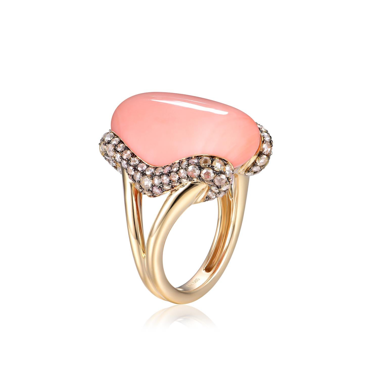 14K Yellow Gold Coral & Rose Cut Diamond Wave Ring – 21 Carats Coral For Sale 2