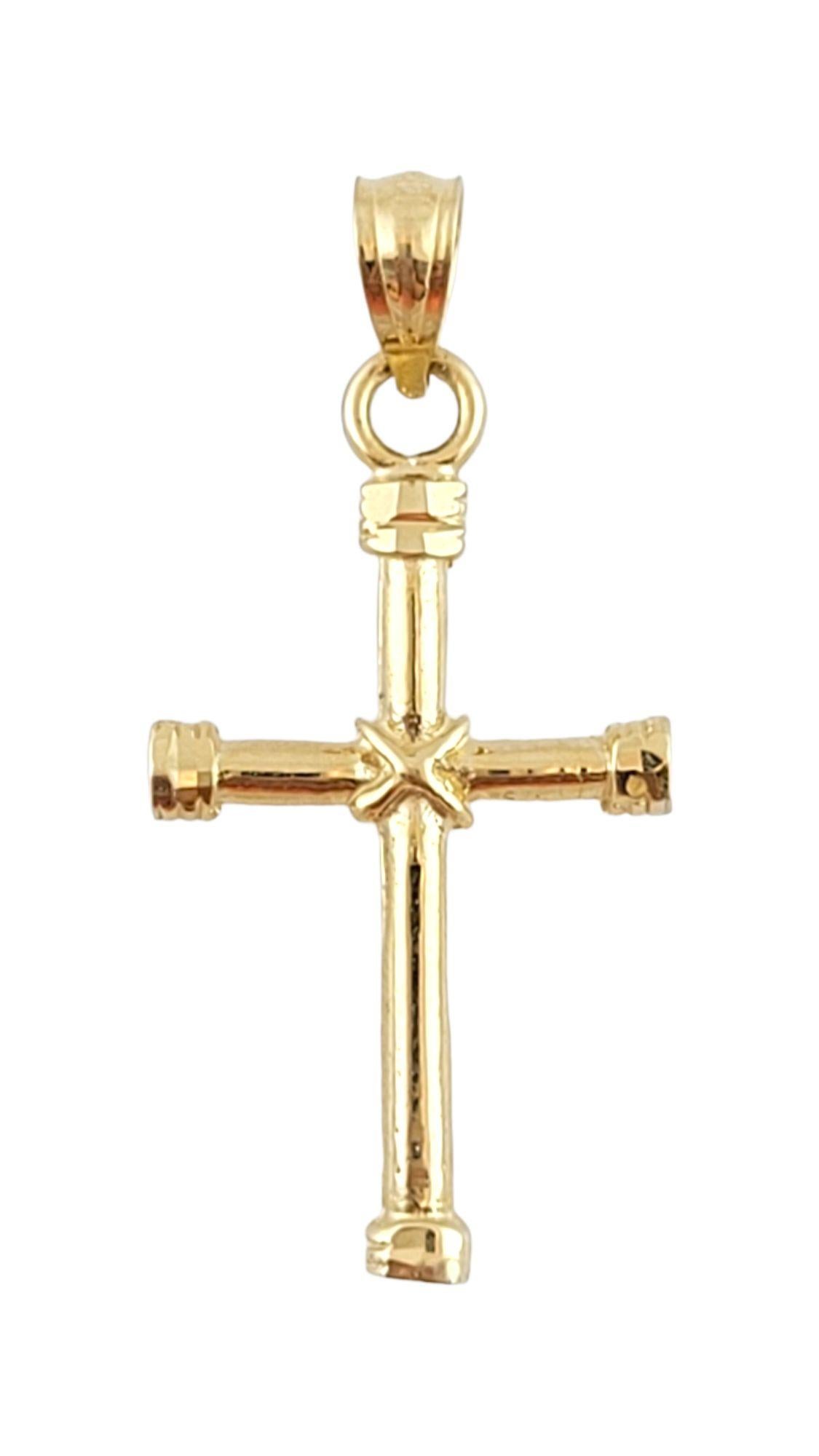 14K Yellow Gold Cross Pendant #12940 In Good Condition For Sale In Washington Depot, CT