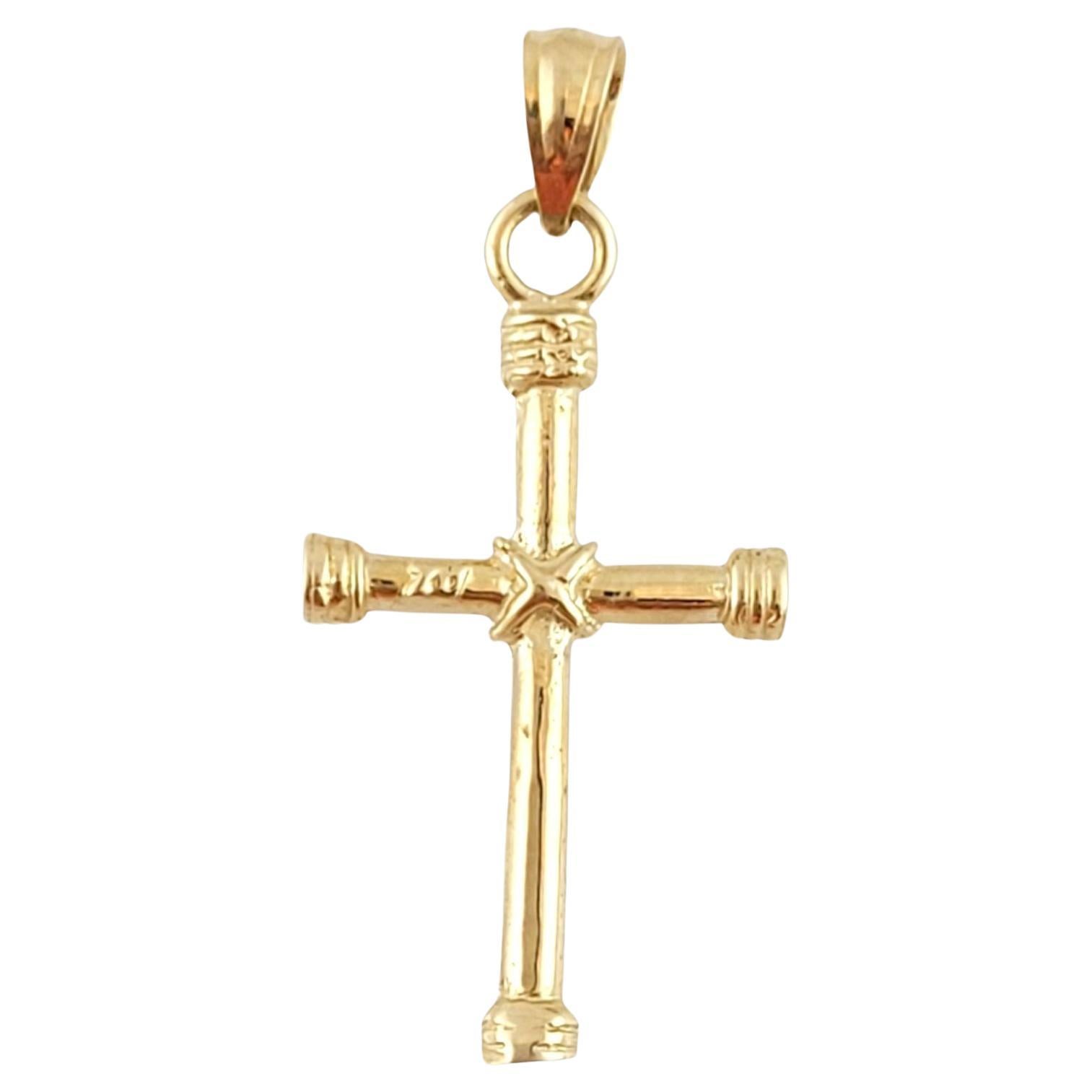 Pendentif croix en or jaune 14 carats n°12940