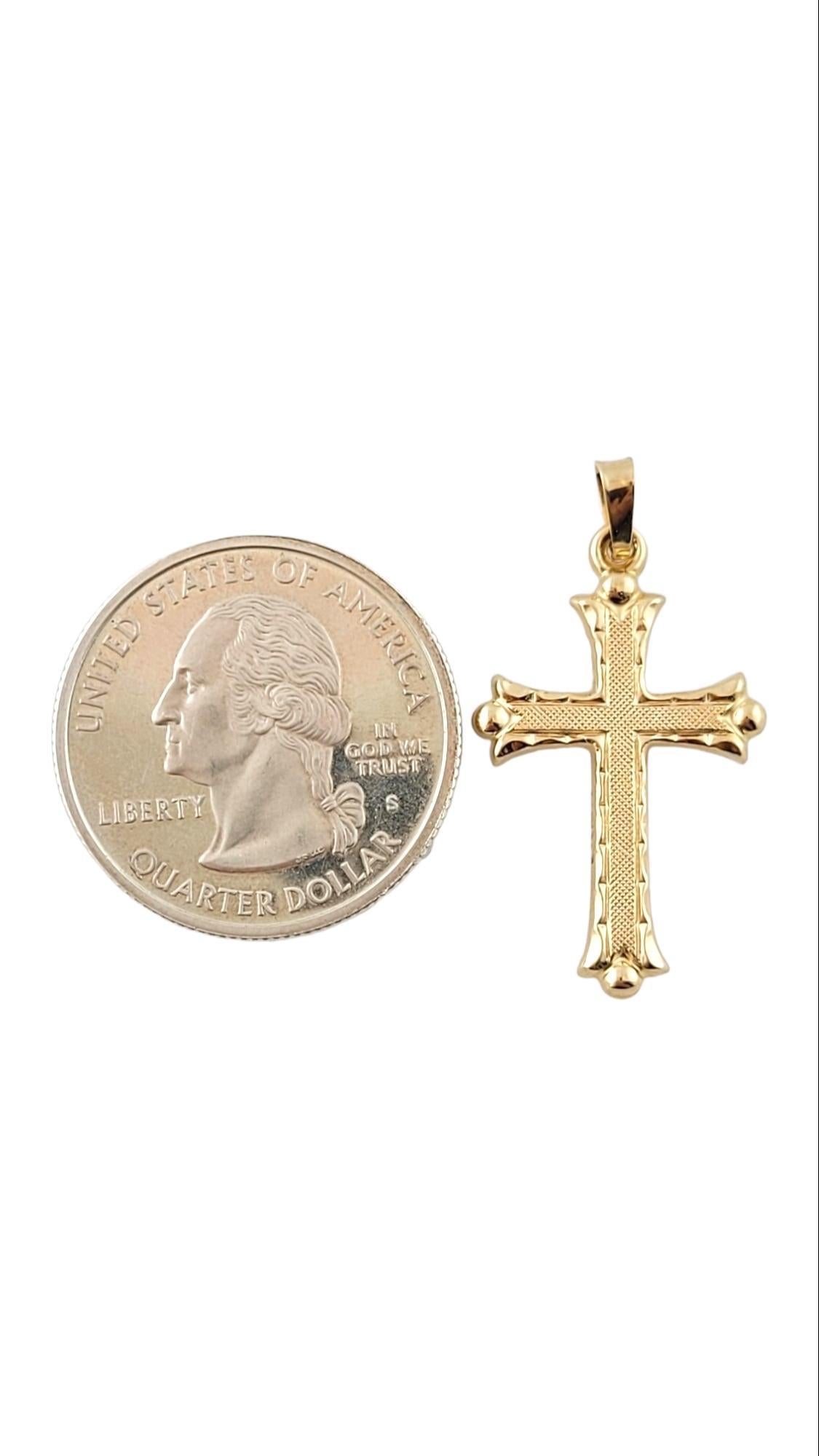 Pendentif croix en or jaune 14 carats n° 15148 en vente 1