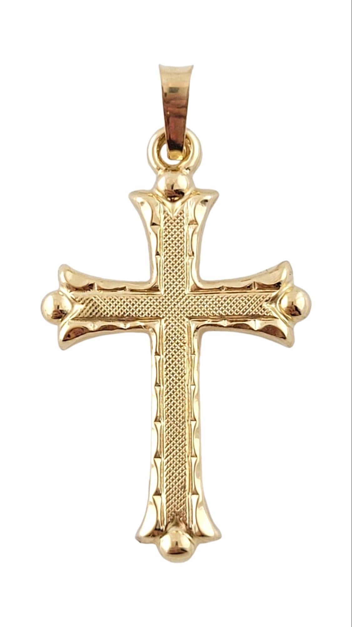 14K Yellow Gold Cross Pendant

This beautiful cross pendant is crafted from 14K yellow gold with gorgeous detailing!

Size: 28.4mm X 17.6mm X 1.8mm
Length w/ bail: 32.8mm

Weight: 1.04 g / 0.7 dwt

Hallmark: 14K

Very good condition, professionally
