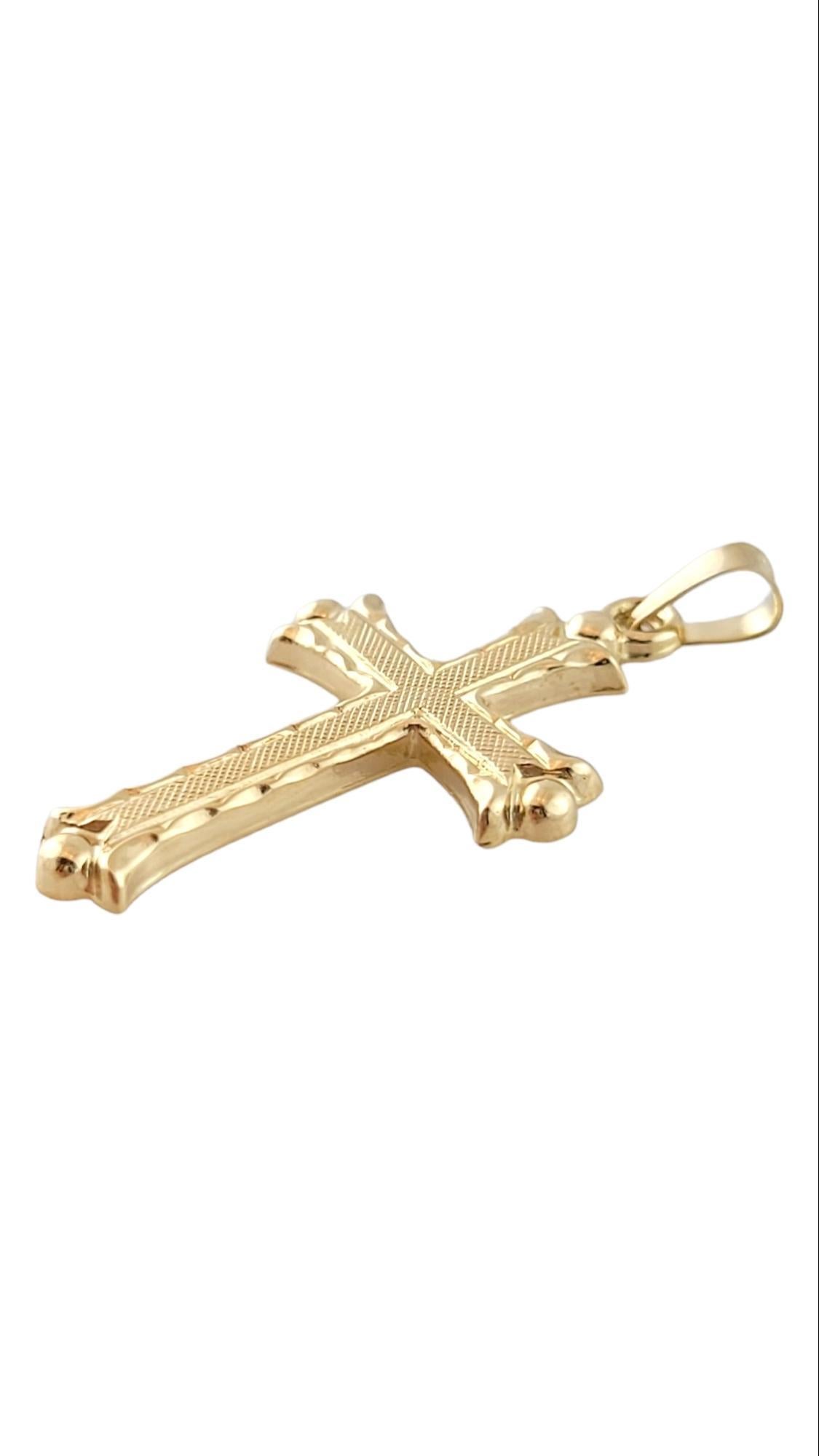  14K Yellow Gold Cross Pendant #15154 In Good Condition For Sale In Washington Depot, CT