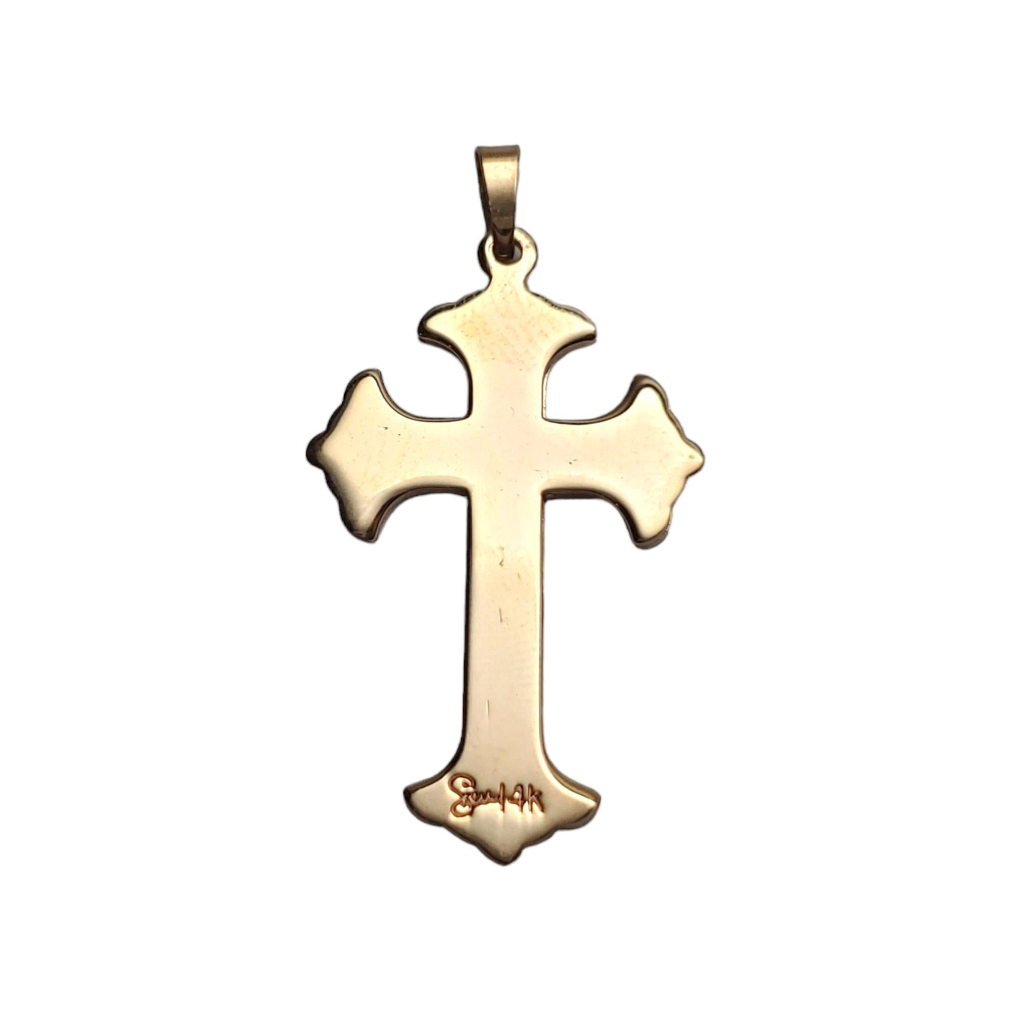 14K Yellow Gold Cross Pendant

This 14K Yellow Gold Cross Pendant exudes timeless elegance and spiritual significance.

Hallmark:  14K

Weight: 2.7 g/ 1.7 dwt. 

Size: 31.5 mm X 19 mm X 1.4 mm

Very good condition, professionally polished.

Will