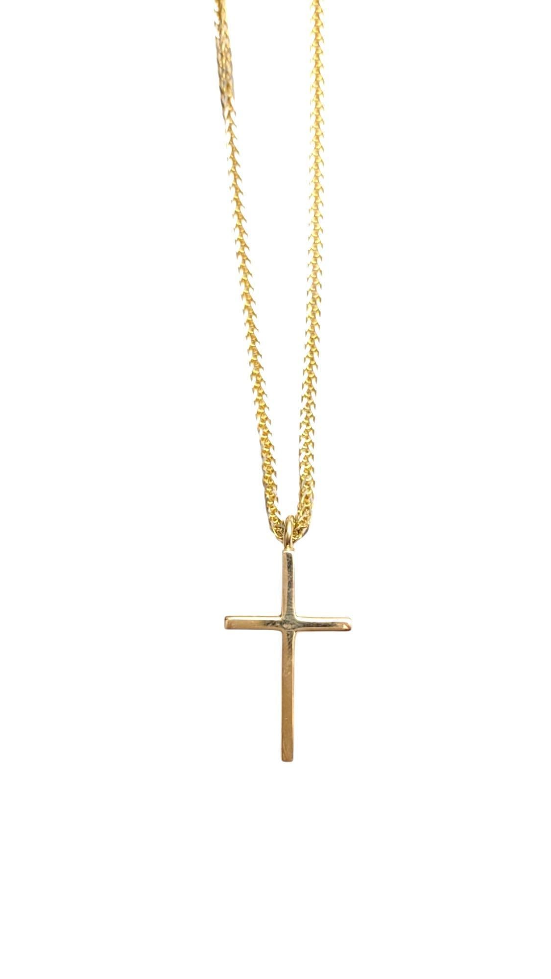 14K Yellow Gold Cross Pendant Necklace #19832 In Good Condition For Sale In Washington Depot, CT