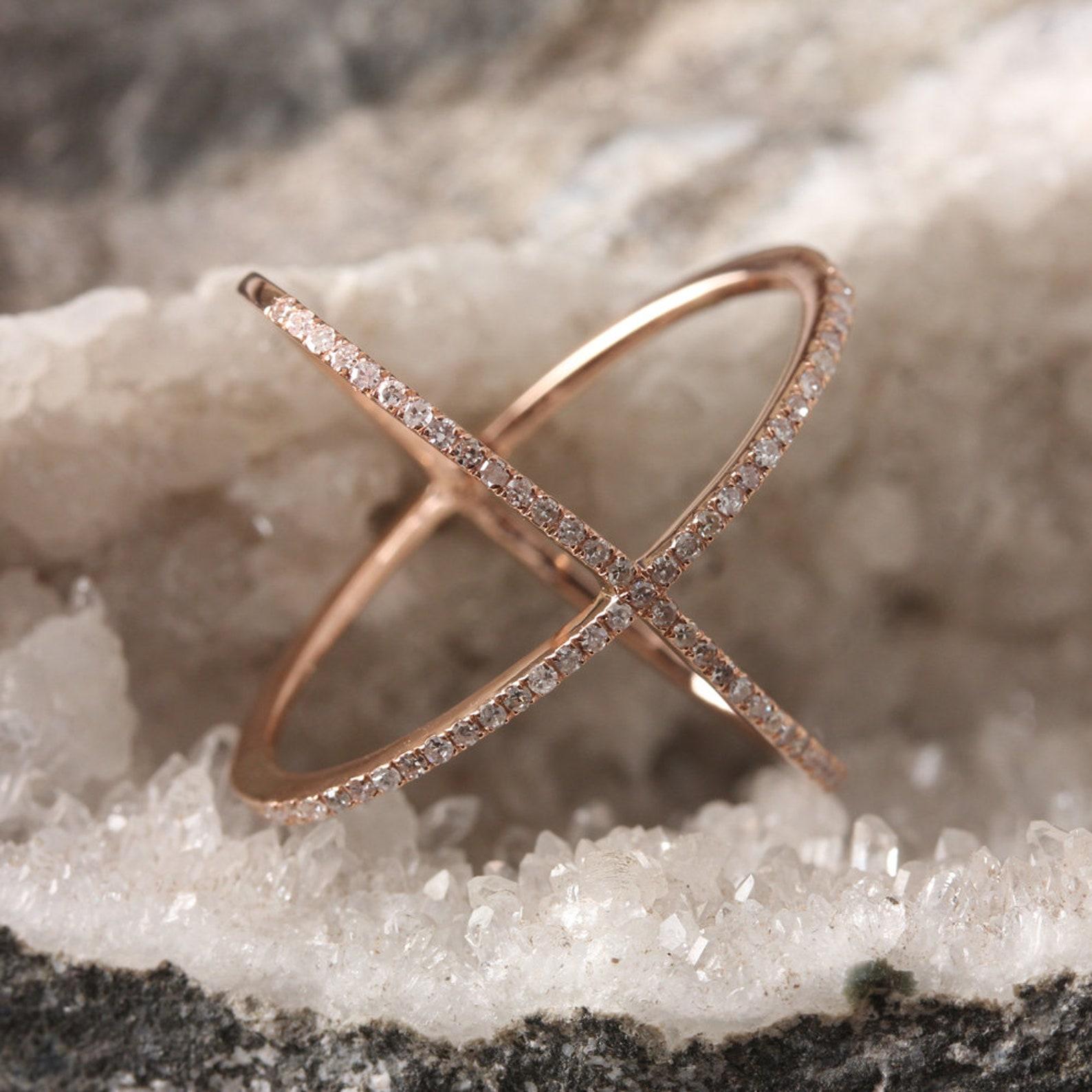 14k Gelbgold Kreuzring Natürlicher Pave Diamantring Einzigartiges Geschenk für Frauen. im Angebot 5