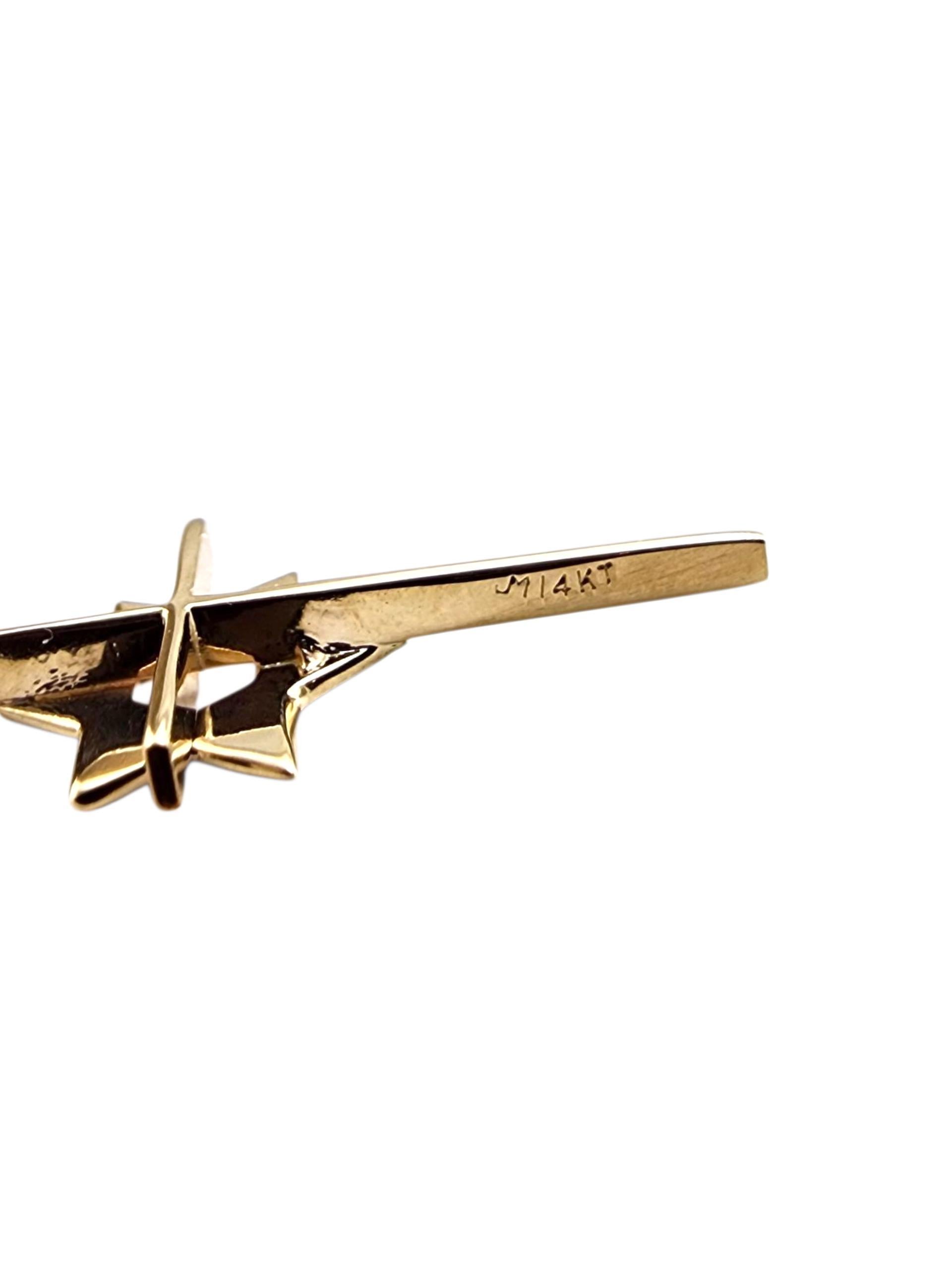 Colgante Cruz de oro amarillo de 14 quilates con estrella judía #22376 en Bueno estado para la venta en Washington Depot, CT