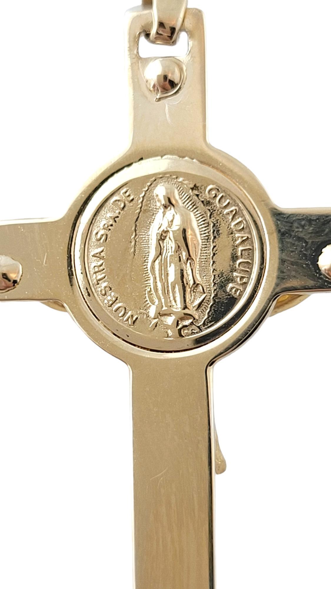 Pendentif Crucifix en or jaune 14K #16902 en vente 1