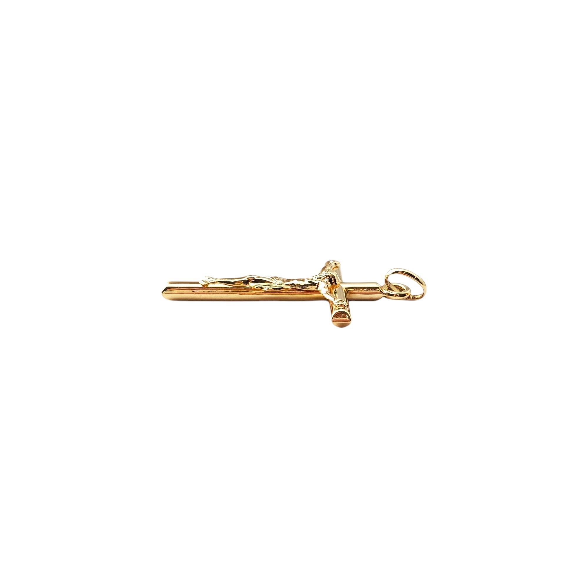14K Yellow Gold Crucifix Pendant #18354 For Sale 1