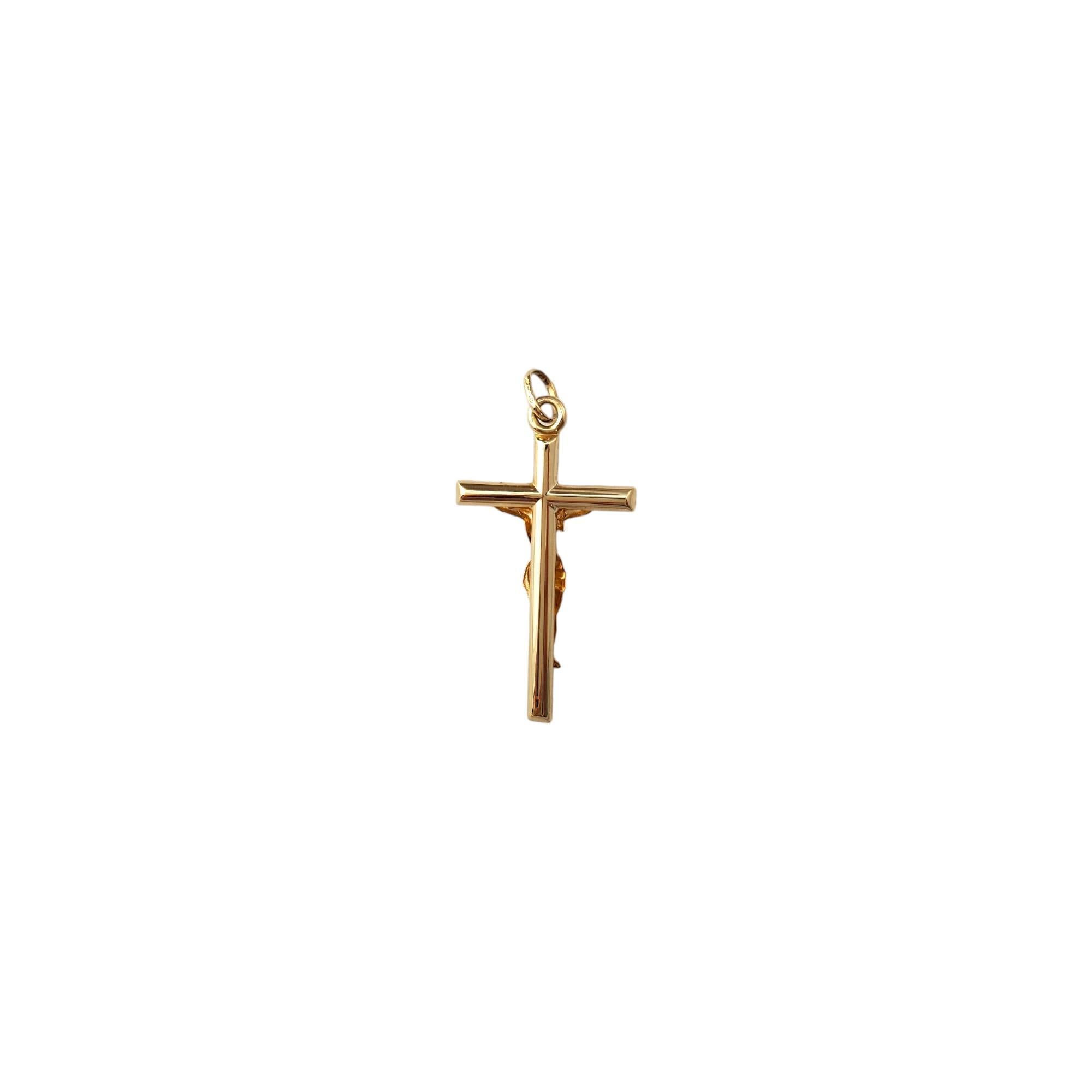14K Yellow Gold Crucifix Pendant #18354 For Sale 2